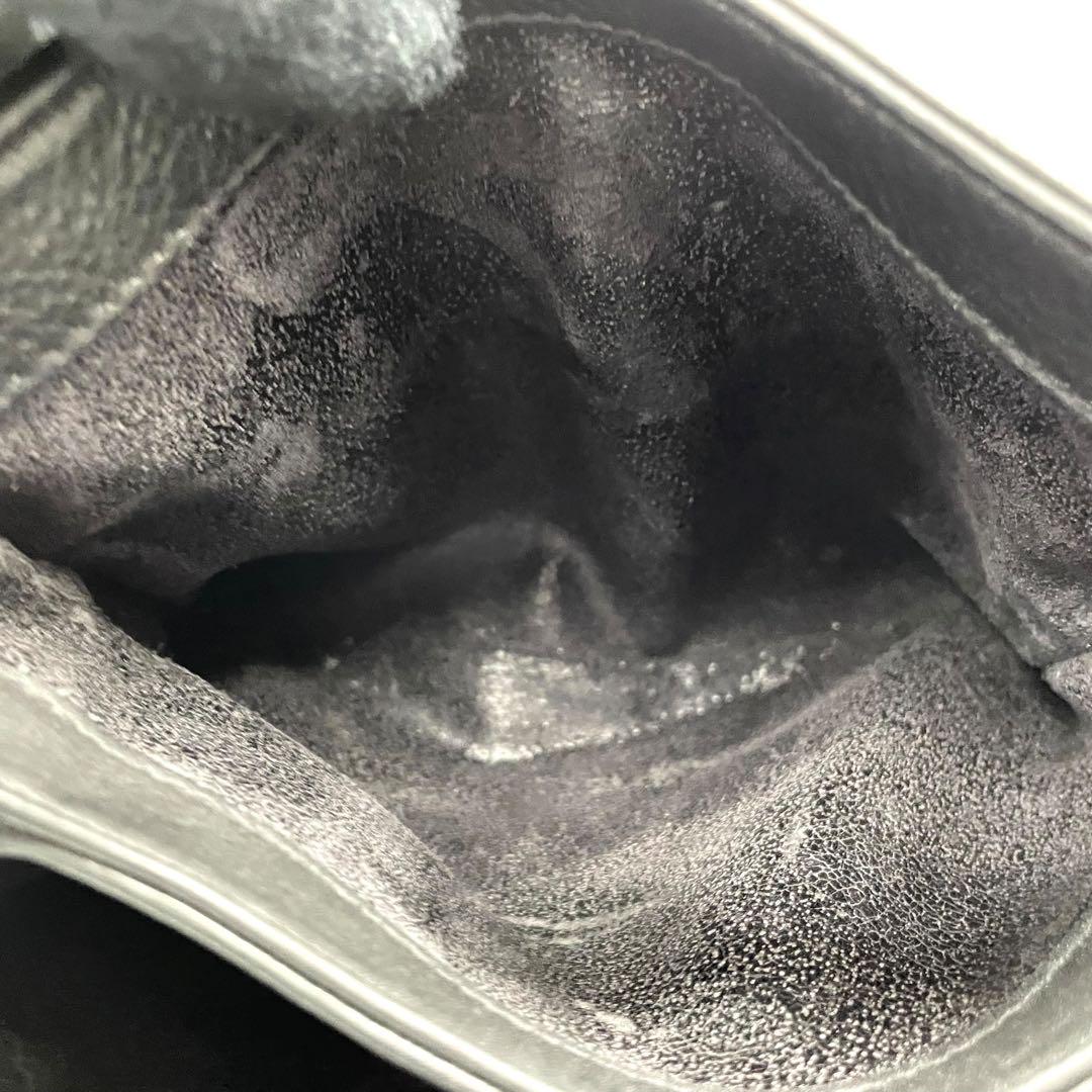 グッチ ショルダーバッグ ブラック ホースシュー ヴィンテージ 斜め掛け クロスボディー D2 フラップ ゴールド金具 刻印 コンパクト オールドグッチ GUCCI レザー レディース バッグ