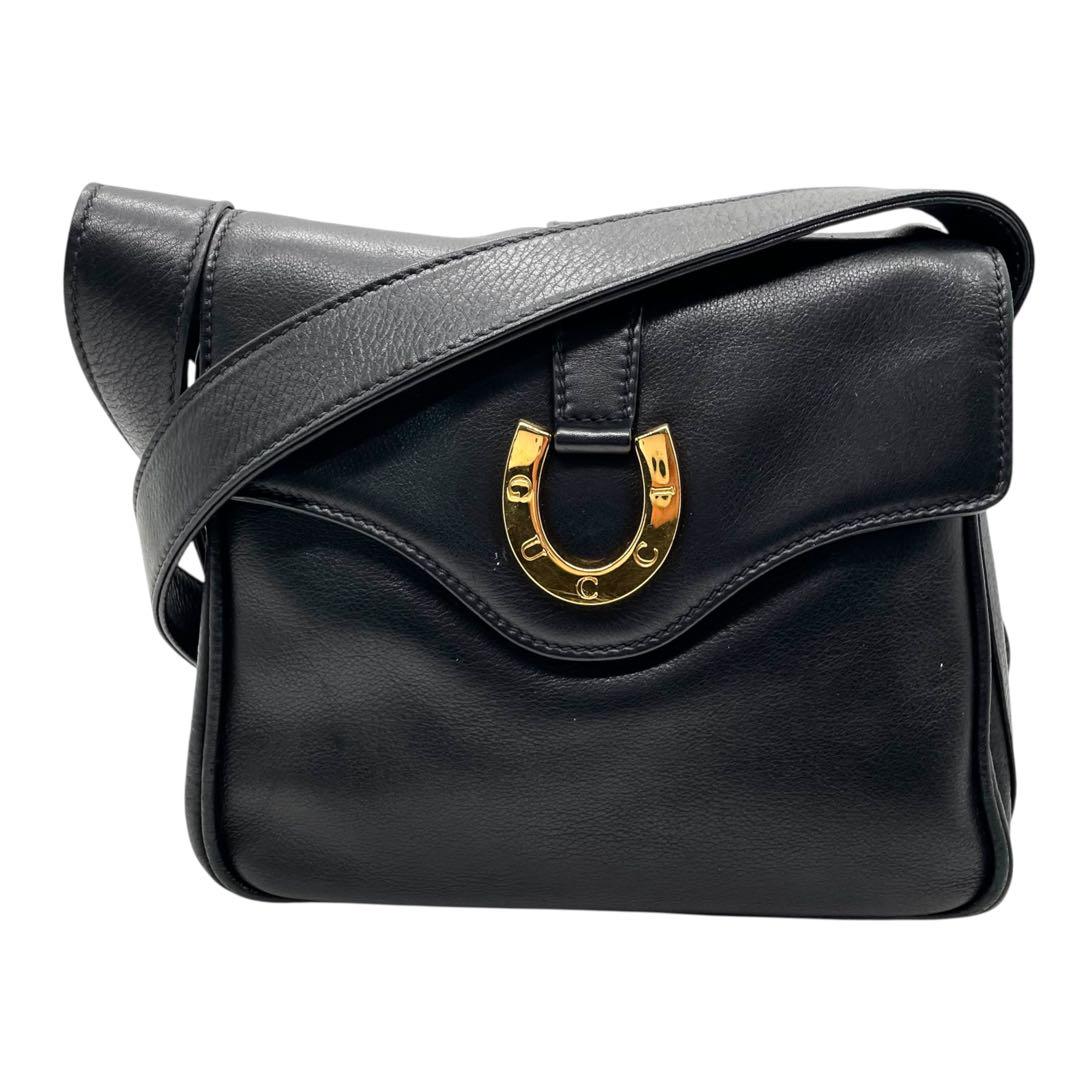 グッチ ショルダーバッグ ブラック ホースシュー ヴィンテージ 斜め掛け クロスボディー D2 フラップ ゴールド金具 刻印 コンパクト オールドグッチ GUCCI レザー レディース バッグ