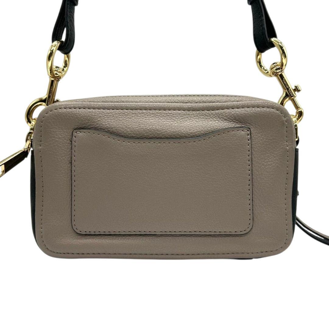 美品 マークジェイコブス ショルダーバッグ グレー ブラック 黒 スナップショット レザー 本革 斜め掛け可 自立可 ダブルJロゴ カメラバッグ ゴールド金具 本物保証 鑑定済 オシャレ MARC JACOBS s44