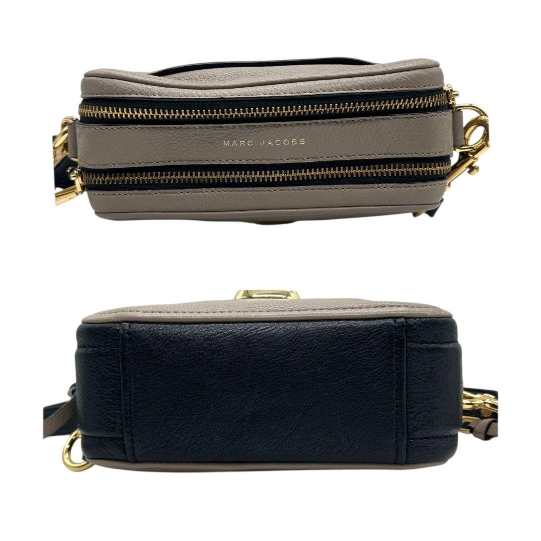 美品 マークジェイコブス ショルダーバッグ グレー ブラック 黒 スナップショット レザー 本革 斜め掛け可 自立可 ダブルJロゴ カメラバッグ ゴールド金具 本物保証 鑑定済 オシャレ MARC JACOBS s44