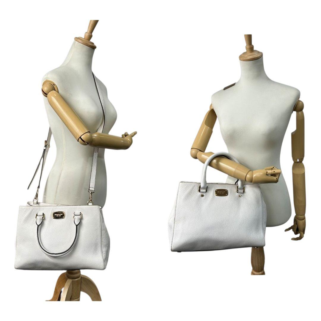 マイケルコース ハンドバッグ 白 ホワイト 2way レザー 本革 自立可 斜め掛け可 ショルダーバッグ トートバッグ A4収納 ゴールド金具 ロゴプレート E2