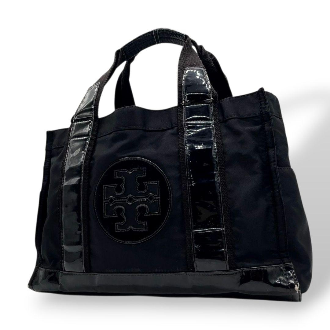 トリーバーチ TORY BURCH トートバッグ 黒 ブラック デカロゴ ナイロン エナメル ワンショルダー 肩掛け可 ハンドバッグ T1 レディース