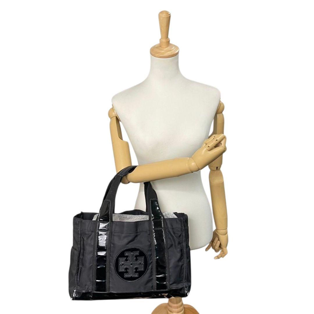 トリーバーチ TORY BURCH トートバッグ 黒 ブラック デカロゴ ナイロン エナメル ワンショルダー 肩掛け可 ハンドバッグ T1 レディース