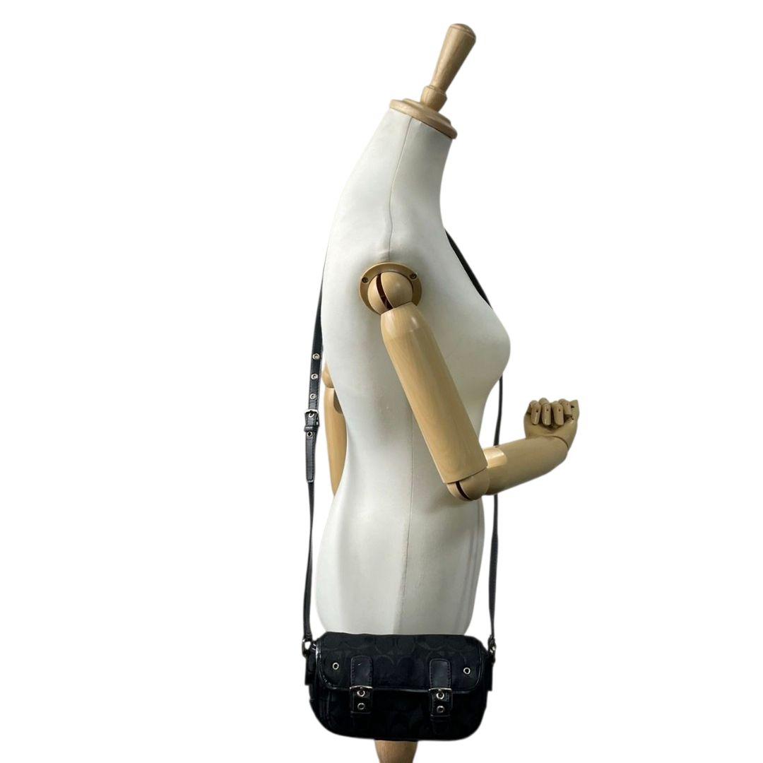 コーチ ショルダーバッグ 黒 シグネチャー フラップ 斜め掛け可 レザー s91 ブラック シルバー金具 本革 キャンバス COACH K3U-6844 オシャレ 本物保証 鑑定済 スピード発送