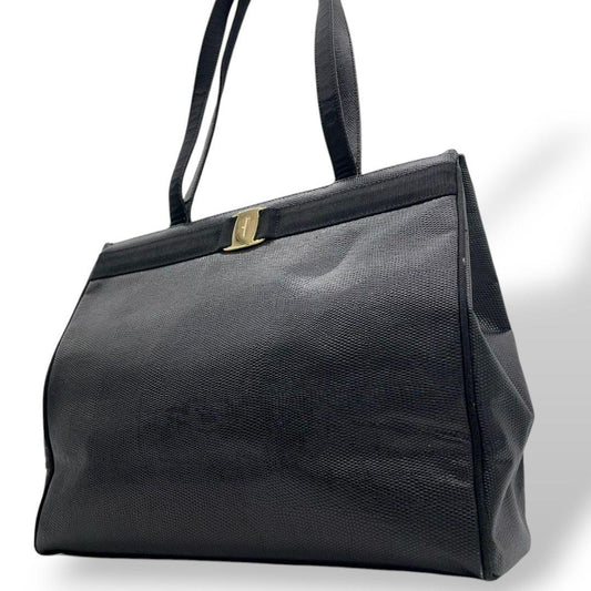 フェラガモ Salvatore Ferragamo トートバッグ 黒 ヴァラリボン レザー ワンショルダー 2530 A5 A4収納 自立可 ゴールド金具 肩掛け可 肩かけ可 本革 ブラック レディース