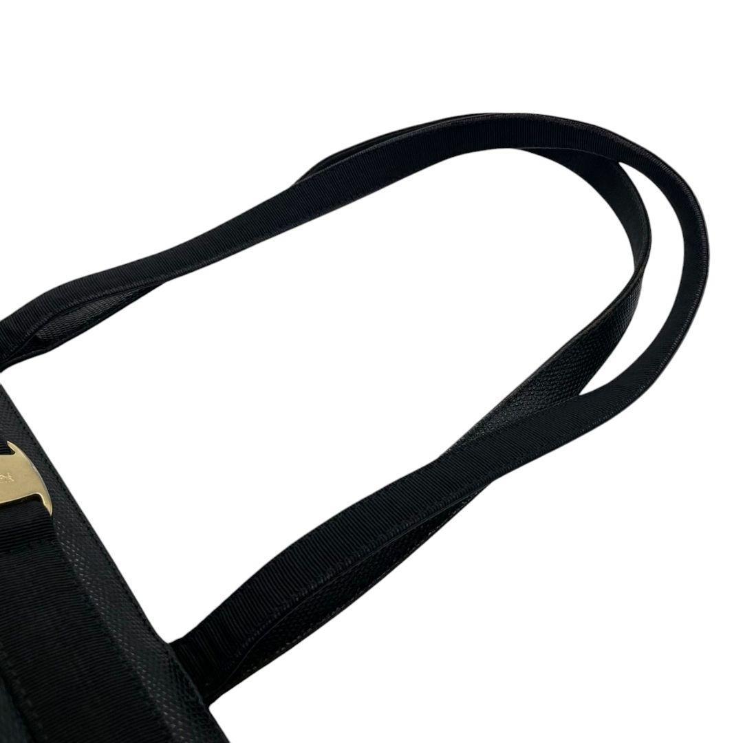 フェラガモ Salvatore Ferragamo トートバッグ 黒 ヴァラリボン レザー ワンショルダー 2530 A5 A4収納 自立可 ゴールド金具 肩掛け可 肩かけ可 本革 ブラック レディース