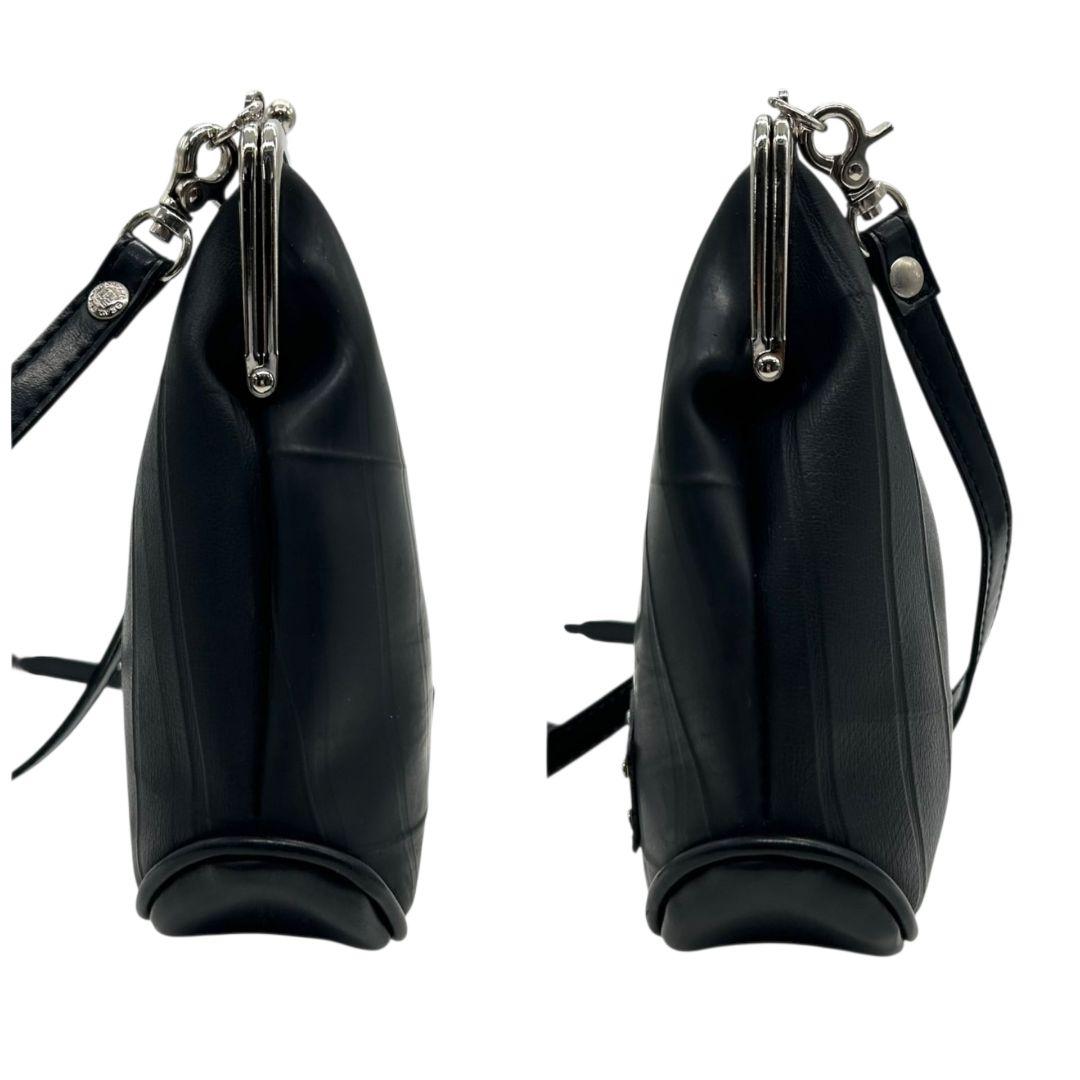 シール ショルダーバッグ 黒 ブラック がま口 レザー 本革 斜め掛け可 ロゴプレート シルバー金具 シンプル 高級感 SEAL s62