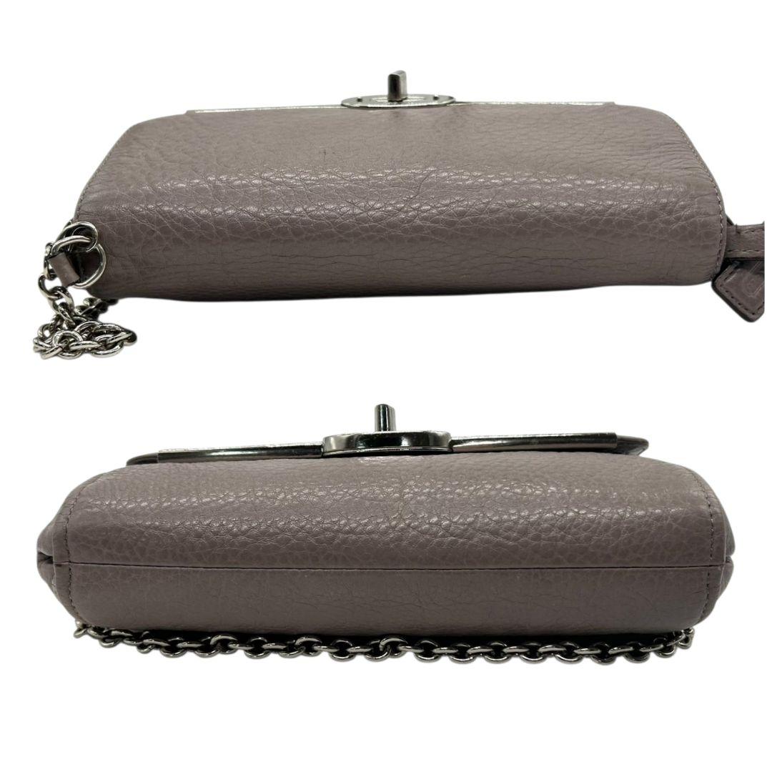 コーチ ショルダーバッグ グレー チェーン ターンロック s23 レザー 本革 フラップ シルバー金具 COACH 斜め掛け可 クロスボディ バッグ レディース エレガント スタイリッシュ