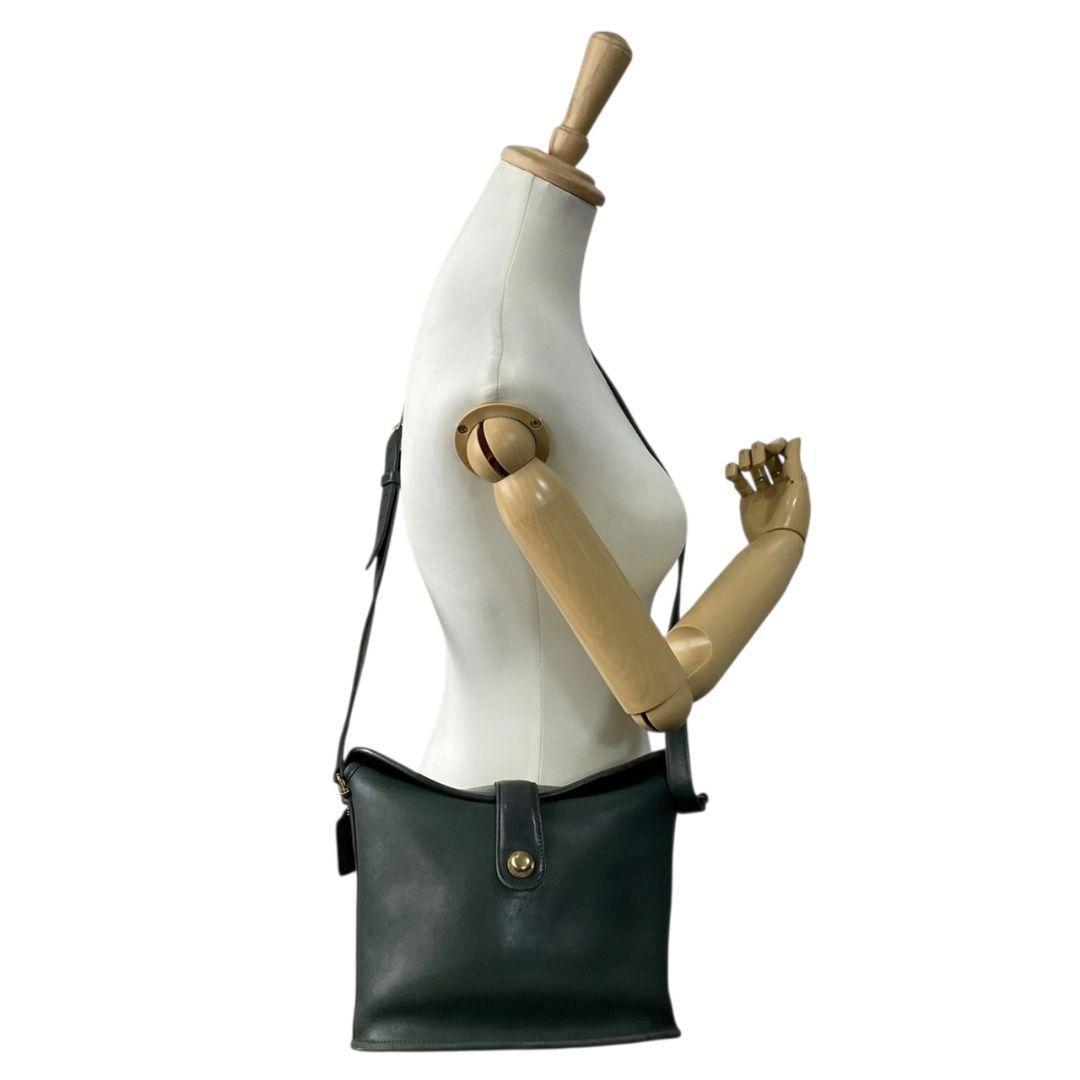 コーチ ショルダーバッグ 緑 オールドコーチ ターンロック レザー s46 本革 8122 斜め掛け可 自立可 グリーン ゴールド金具 ロゴタグ COACH ヴィンテージ クラシック