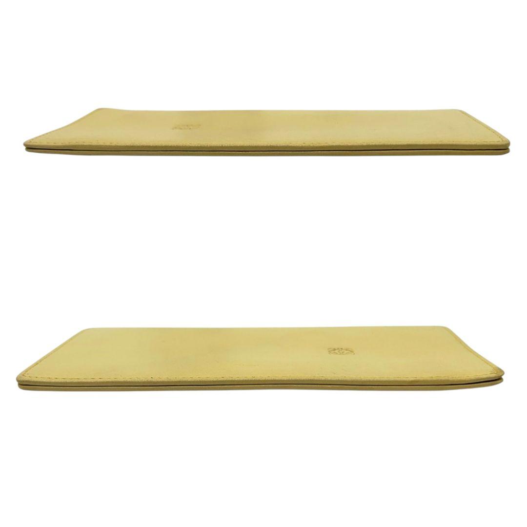 美品 ロエベ LOEWE 眼鏡ケース 黄 イエロー アナグラム レザー 本革 w3 小物入れ ポーチ 高級 ブランド レディース メンズ