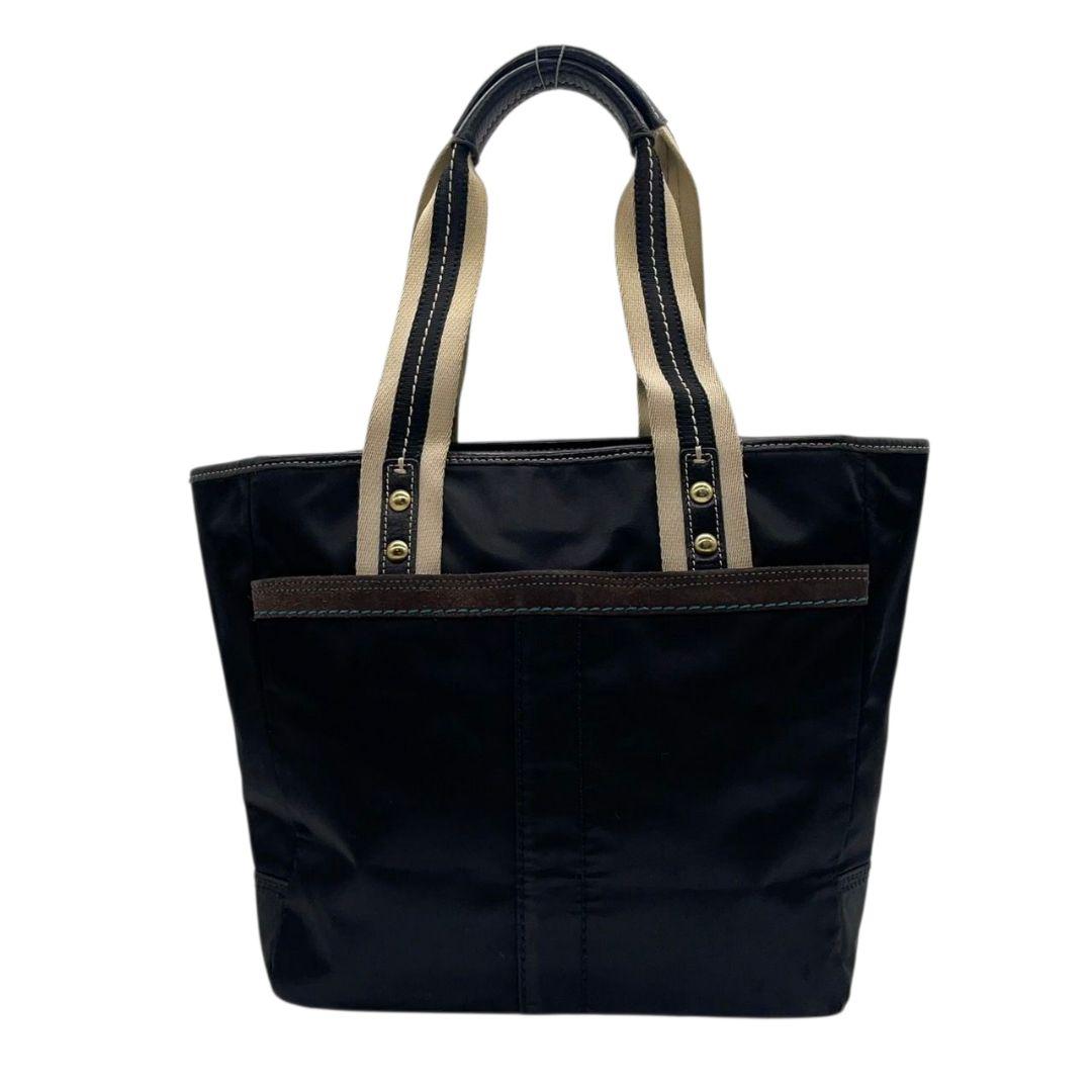 コーチ トートバッグ 黒 ワンショルダー ナイロン レザー チャーム付き u7 ハンドバッグ 肩掛け可 肩かけ可 ブラック ゴールド金具 ロゴプレート 本革 139