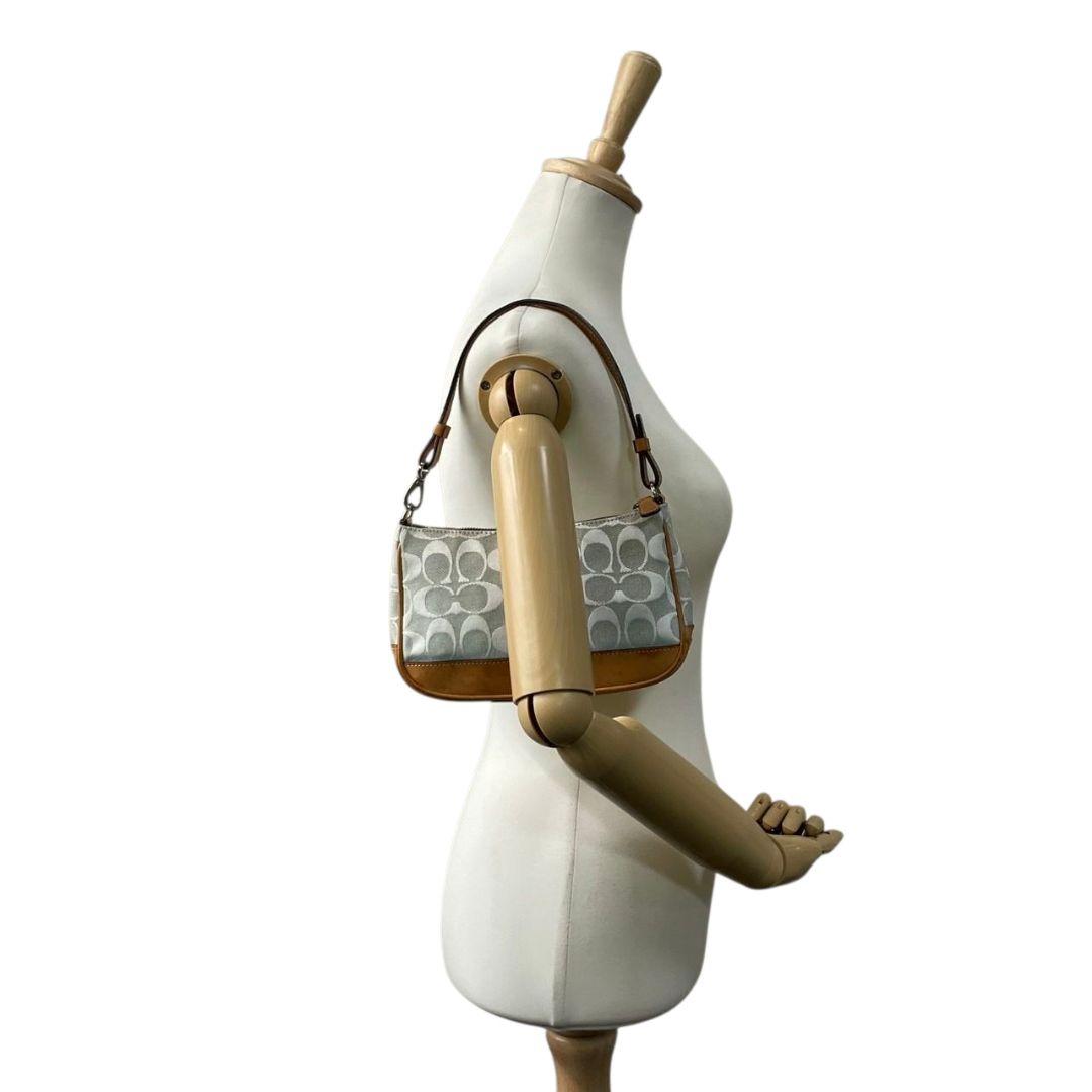 コーチ ハンドバッグ 緑 グリーン シグネチャー ワンショルダー トートバッグ キャンバス レザー 本革 ブラウン 茶色 シルバー金具 M1J-6094 肩掛け可 オシャレ 本物保証 鑑定済 スピード発送