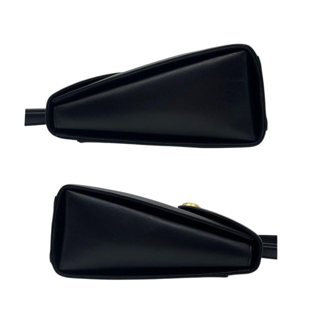 ジバンシー GIVENCHY ハンドバッグ フラップ レザー ブラック 黒 ゴールド金具 ロゴプレート 本革 トートバッグ 美品 レディース F