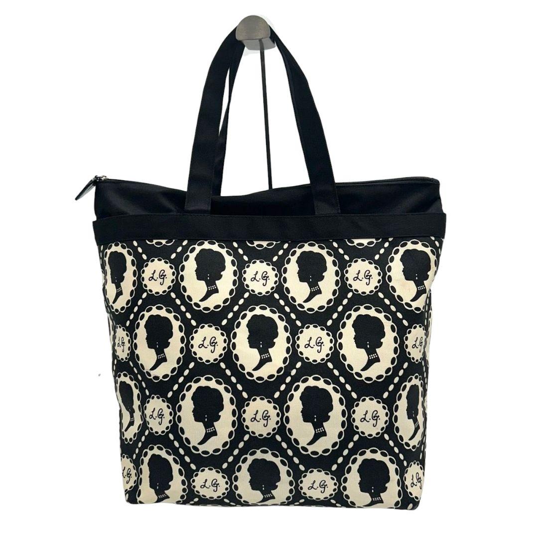 美品　ルルギネス　トートバッグ　黒　白　総柄　キャンバス　ワンショルダー　T7　A4収納　ハンドバッグ　ブラック　ホワイト　肩掛け可　肩かけ可　ロゴプレート　LULU GUINNESS