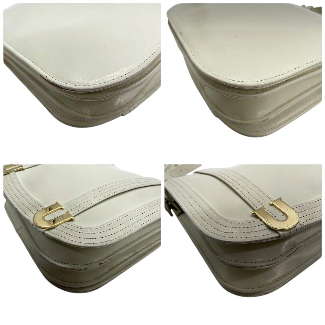 ウンガロ ショルダーバッグ 白 ホワイト アイボリー フラップ レザー 本革 ゴールド金具 ロゴ ungaro 上品 エレガント おしゃれ 斜め掛け可 通勤 通学