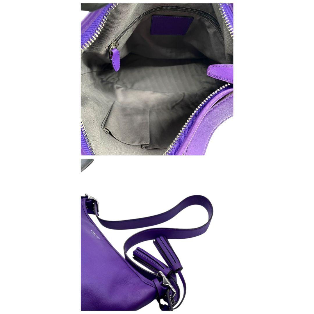 美品 コーチ ショルダーバッグ パープル レガシー ワンショル レザー u6 19889 A4収納 肩掛け可 肩かけ可 トートバッグ ハンドバッグ タッセル シルバー金具 本革 ロゴタグ COACH 上品 高級感