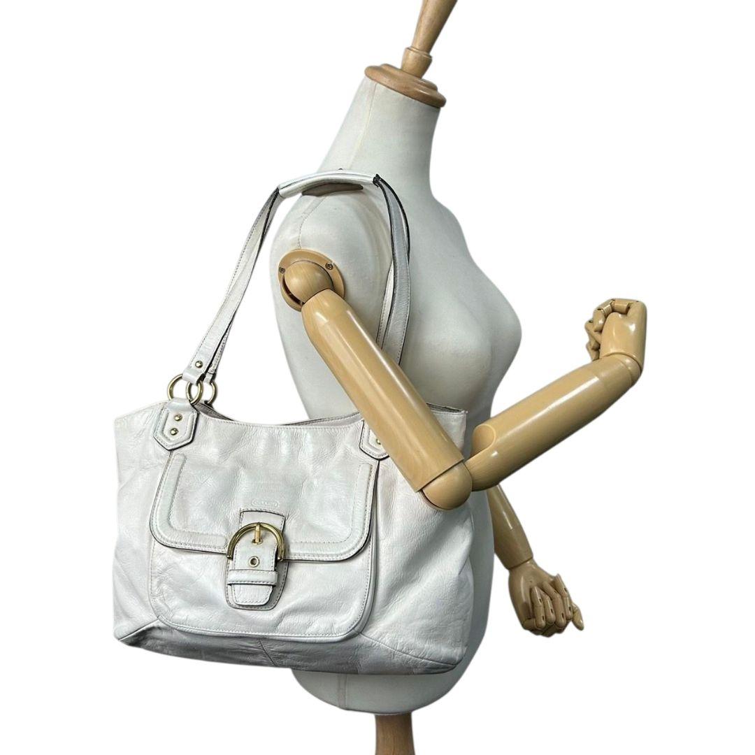 コーチ ハンドバッグ 白 ソーホー フラップ キャンベル キャリーオール U9 肩掛け可 A4収納 肩かけ可 トートバッグ ホワイト ゴールド金具 レザー 本革 24961 ベレ ワンショル COACH