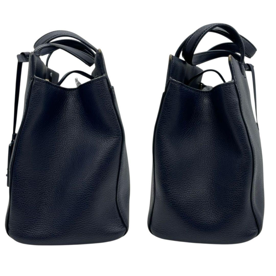 アニエスベー ハンドバッグ ソフィ 紺 A4収納 レザー t3 ネイビー 本革 ポーチ付属 自立可 ロゴチャーム ゴールド金具 トートバッグ agnes b.