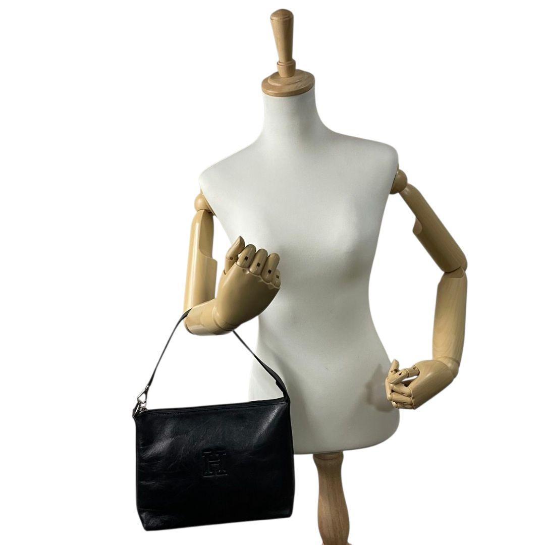 美品 ヒロフ ハンドバッグ 黒 ブラック Hロゴ トートバッグ レザー 本革 ワンショルダー 肩掛け可 自立可 シルバー金具 ロゴ刻印 本物保証 鑑定済 オシャレ HIROFU s23