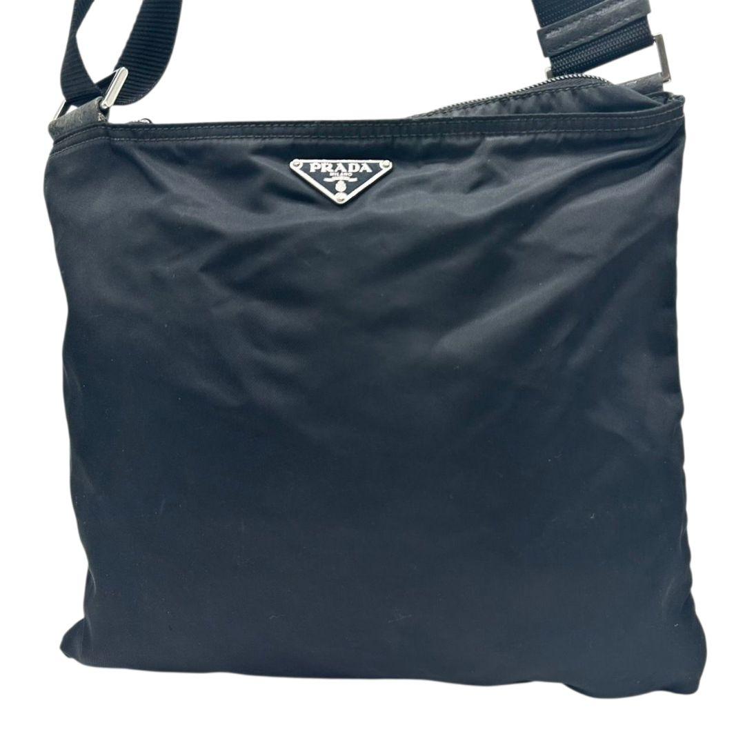 PRADA プラダ ショルダーバッグ ナイロン 黒 ブラック 三角ロゴプレート 斜め掛け可 シルバー金具 メンズ レディース ユニセックス