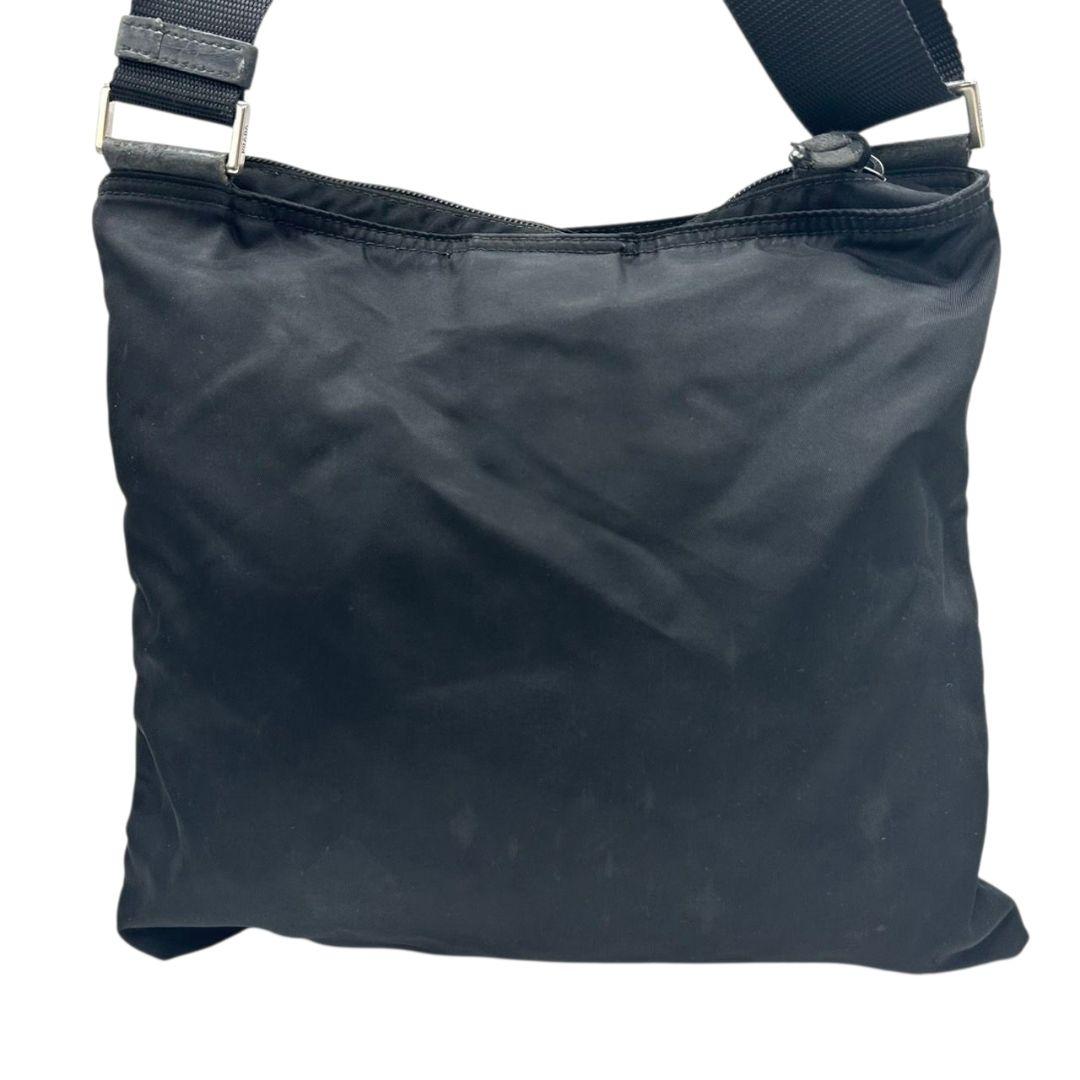 PRADA プラダ ショルダーバッグ ナイロン 黒 ブラック 三角ロゴプレート 斜め掛け可 シルバー金具 メンズ レディース ユニセックス