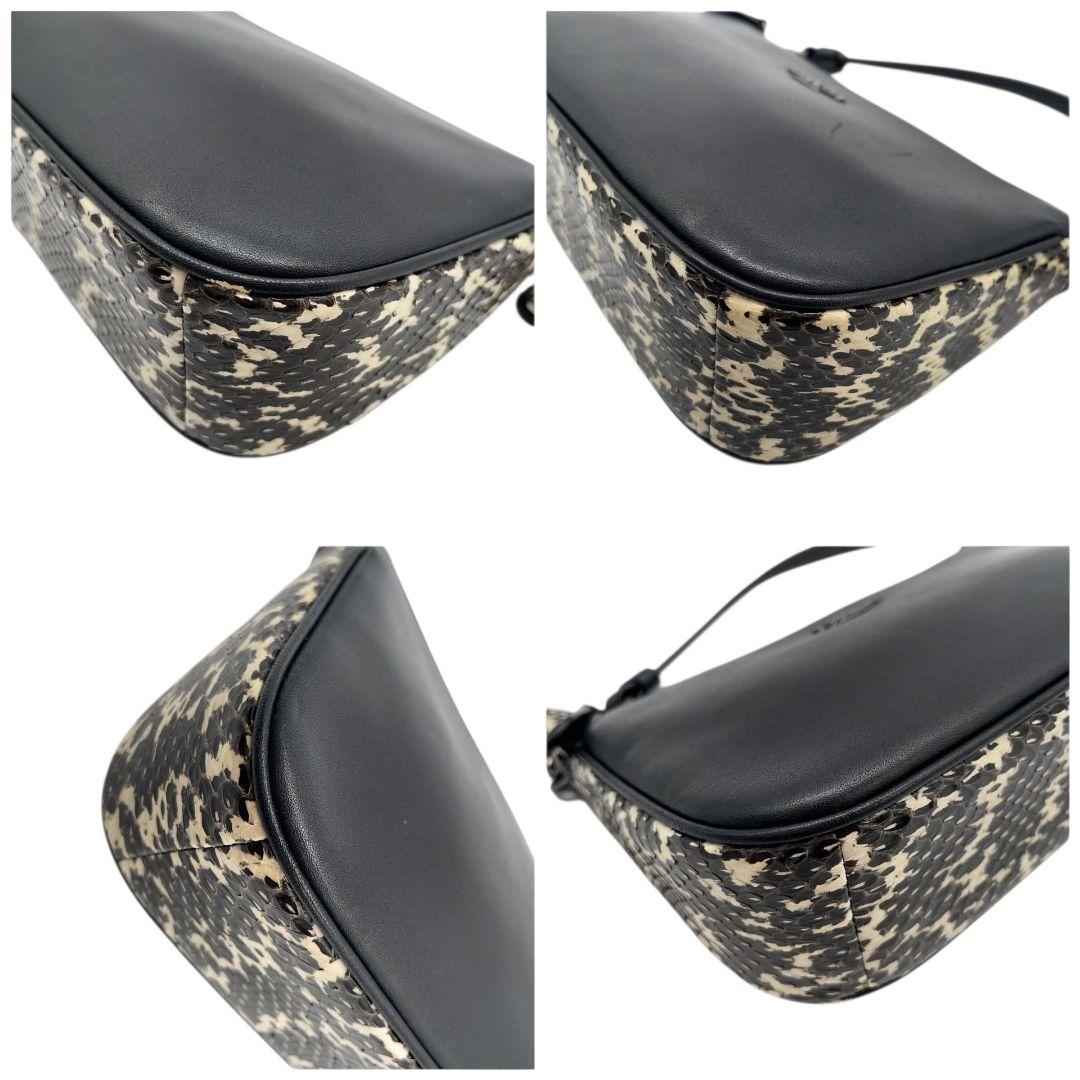 コーチ ハンドバッグ 黒 アクセサリーポーチ レザー ロゴ u5 ブラック ロゴタグ 本革 ガンメタル金具 COACH B1781-59432