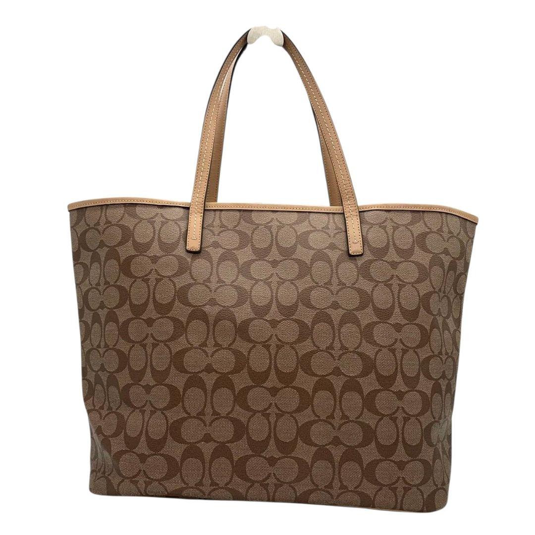 美品 コーチ トートバッグ 茶 シグネチャー ワンショルダー チャーム付き レザー T6 ハンドバッグ 肩掛け可 肩かけ可 PVC 本革 ブラウン ロゴプレート F27393