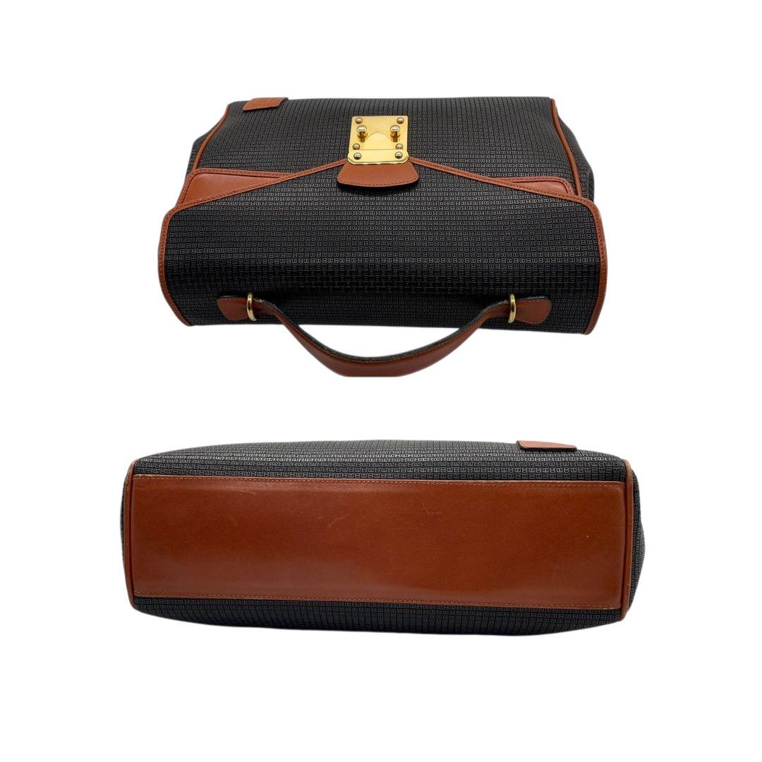 美品 バリー ハンドバッグ 黒 総柄 2WAY フラップ 斜め掛け可 ショルダーバッグ トートバッグ PVC レザー 本革 ゴールド金具 ロゴ ブラック ブラウン BALLY