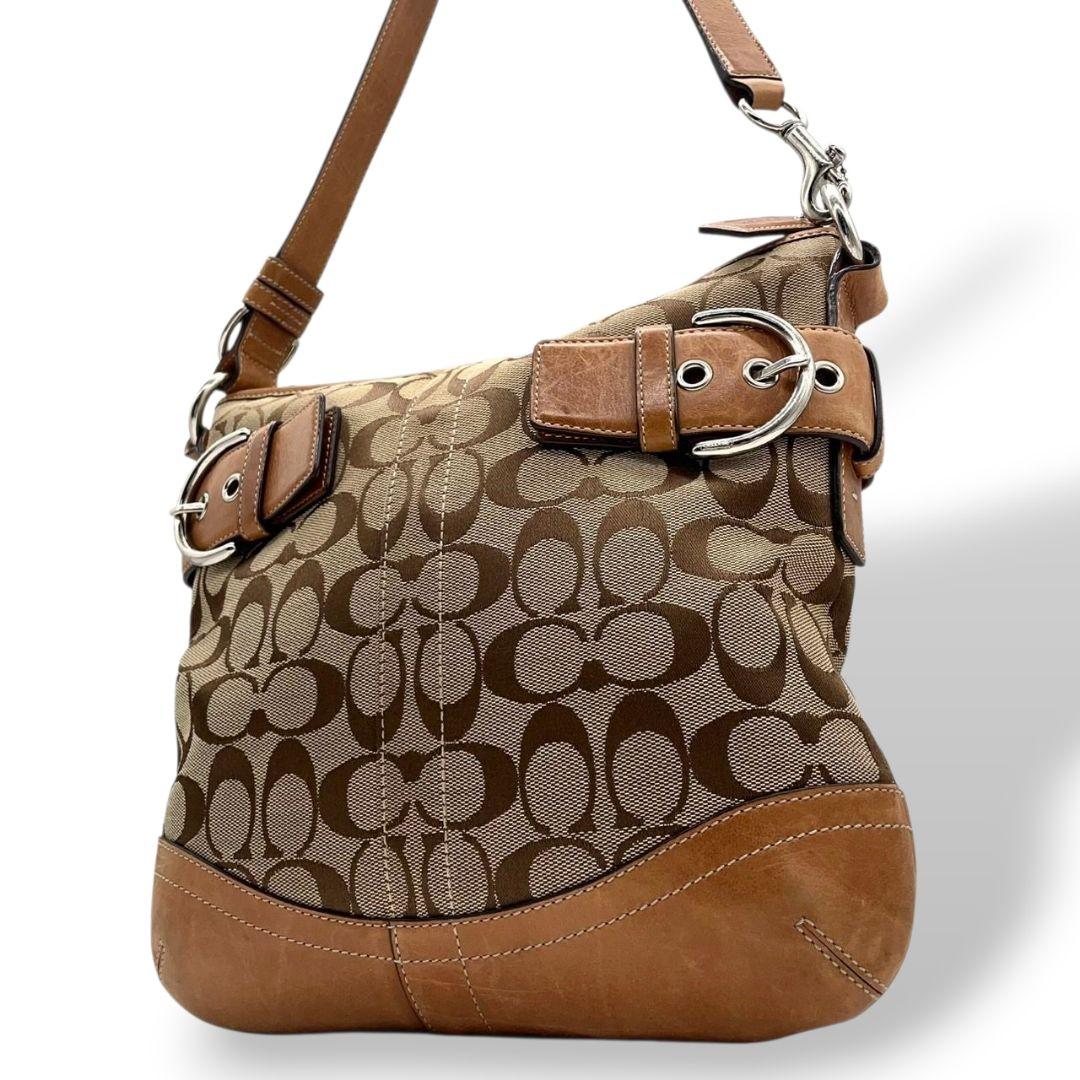 コーチ　ショルダーバッグ　茶　シグネチャー　斜め掛け可　キャンバス　s14　レザー　本革　ブラウン　シルバー金具　COACH　3574