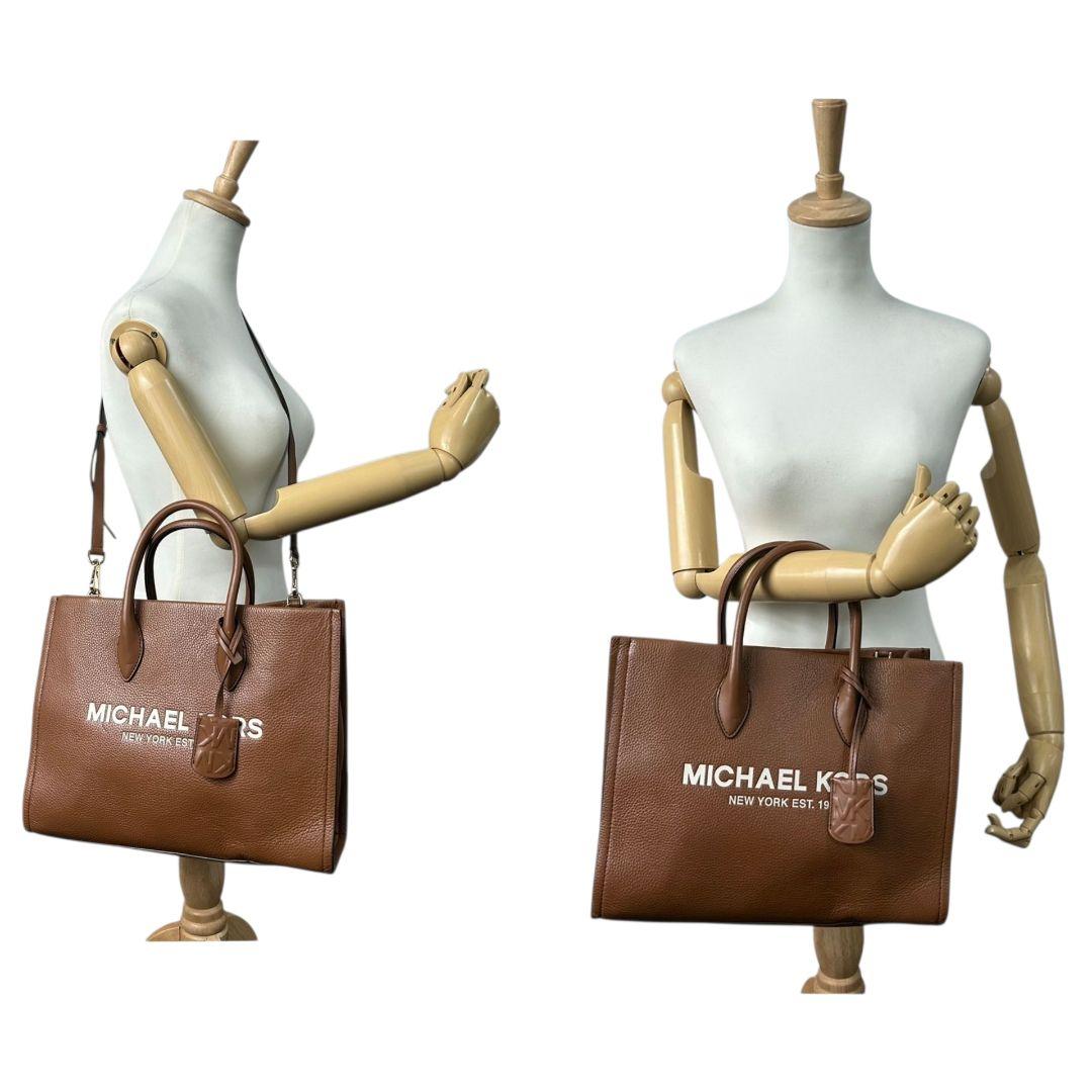 美品 MICHAEL KORS マイケルコース トートバッグ 2way A4収納 自立可 ショルダーバッグ 斜め掛け可 レザー 本革 ブラウン 茶 ロゴ チャーム付き ゴールド金具 H