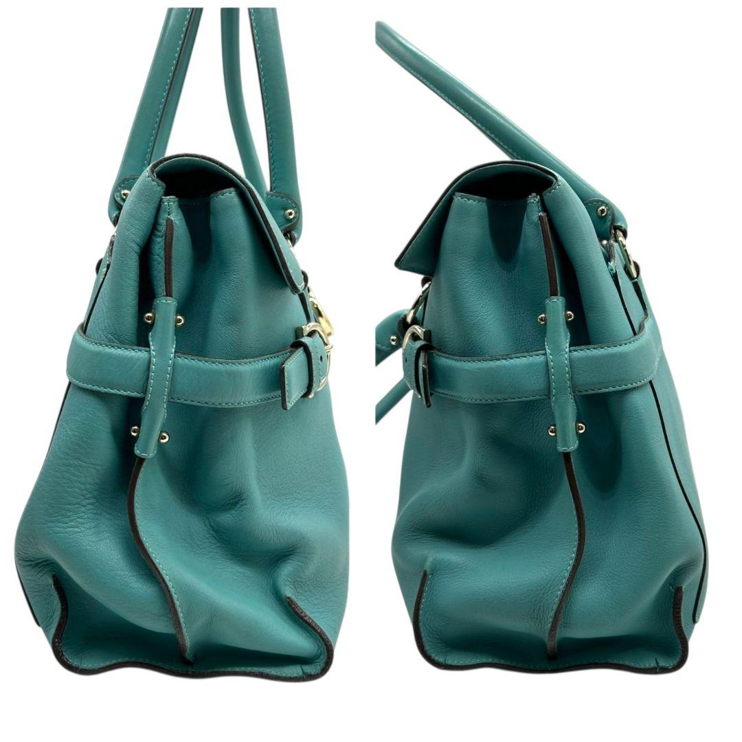 フェラガモ Ferragamo ハンドバッグ ガンチーニ フラップ グリーン ターコイズブルー A4収納 レザー 本革 トートバッグ 自立可 肩掛け可 ゴールド金具 保存袋付き E