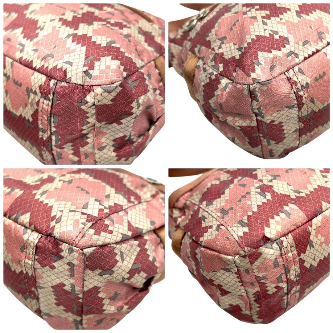 マリクレール ショルダーバッグ ピンク 総柄 ロゴ ナイロン 斜め掛け可 ブラウン シルバー金具 軽量 カジュアル marie claire s62