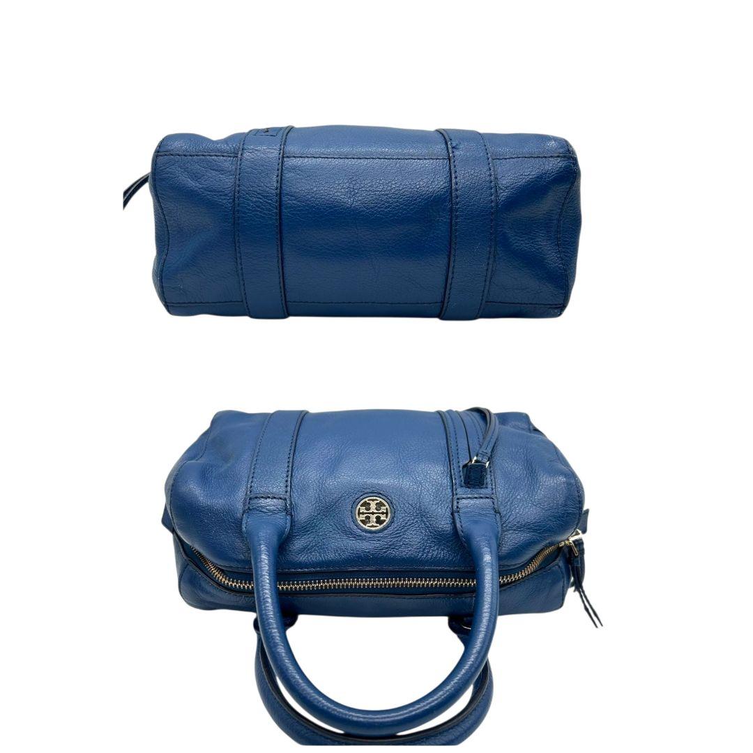 トリーバーチ ハンドバッグ 青 ロゴ 2way 斜め掛け可 レザー 本革 自立可 ショルダーバッグ トートバッグ ドーム型 ブルー ゴールド金具 ロゴプレート TORY BURCH E5 上品 高級感