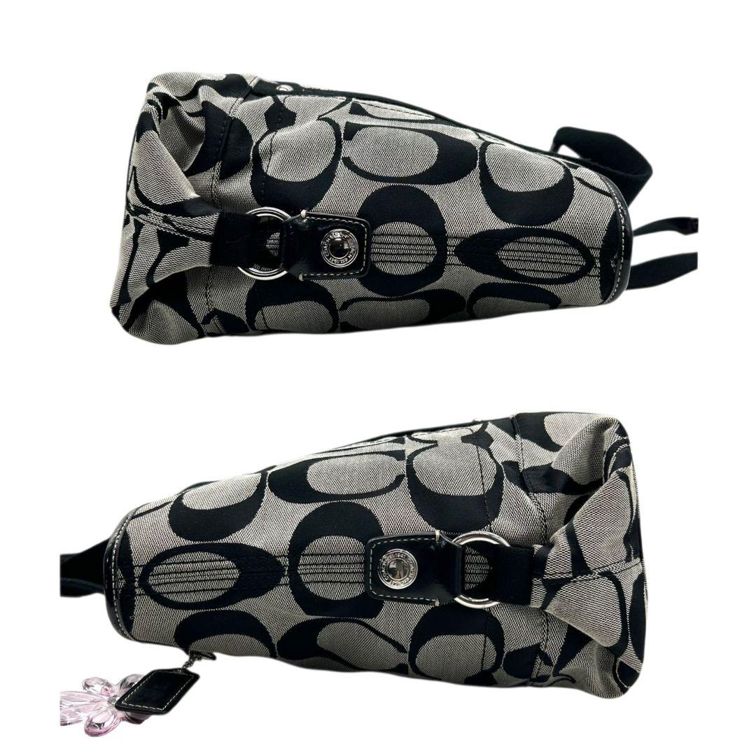 COACH コーチ トートバッグ ブラック 黒 グレー シグネチャー 2WAY キャンバス レザー 本革 ハンドバッグ ショルダーバッグ 斜め掛け可 肩掛け可 シルバー金具 チャーム付き ロゴタグ s87 18855