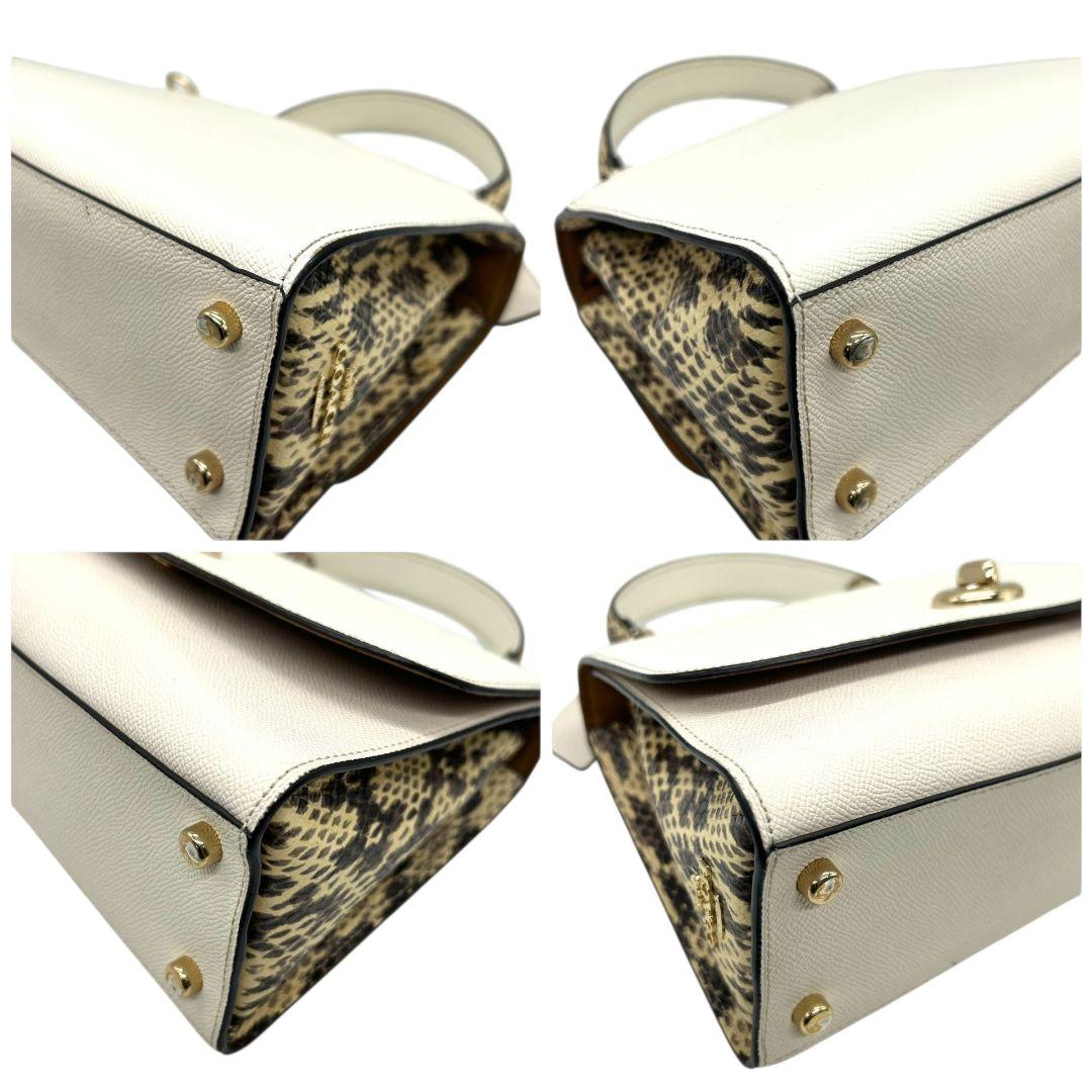 美品 コーチ COACH ハンドバッグ 型押し フラップ 2WAY ショルダーバッグ ホワイト ベージュ ブラウン ターンロック 自立可 レザー 本革 81789