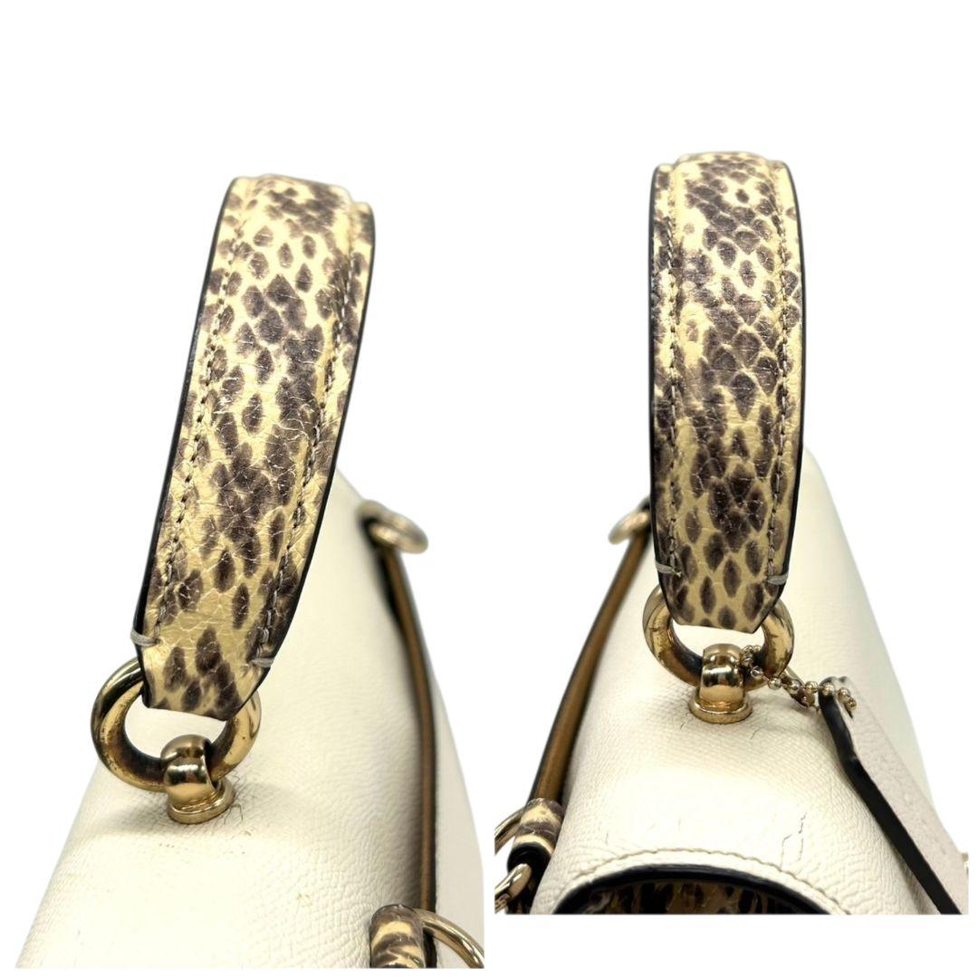 美品 コーチ COACH ハンドバッグ 型押し フラップ 2WAY ショルダーバッグ ホワイト ベージュ ブラウン ターンロック 自立可 レザー 本革 81789