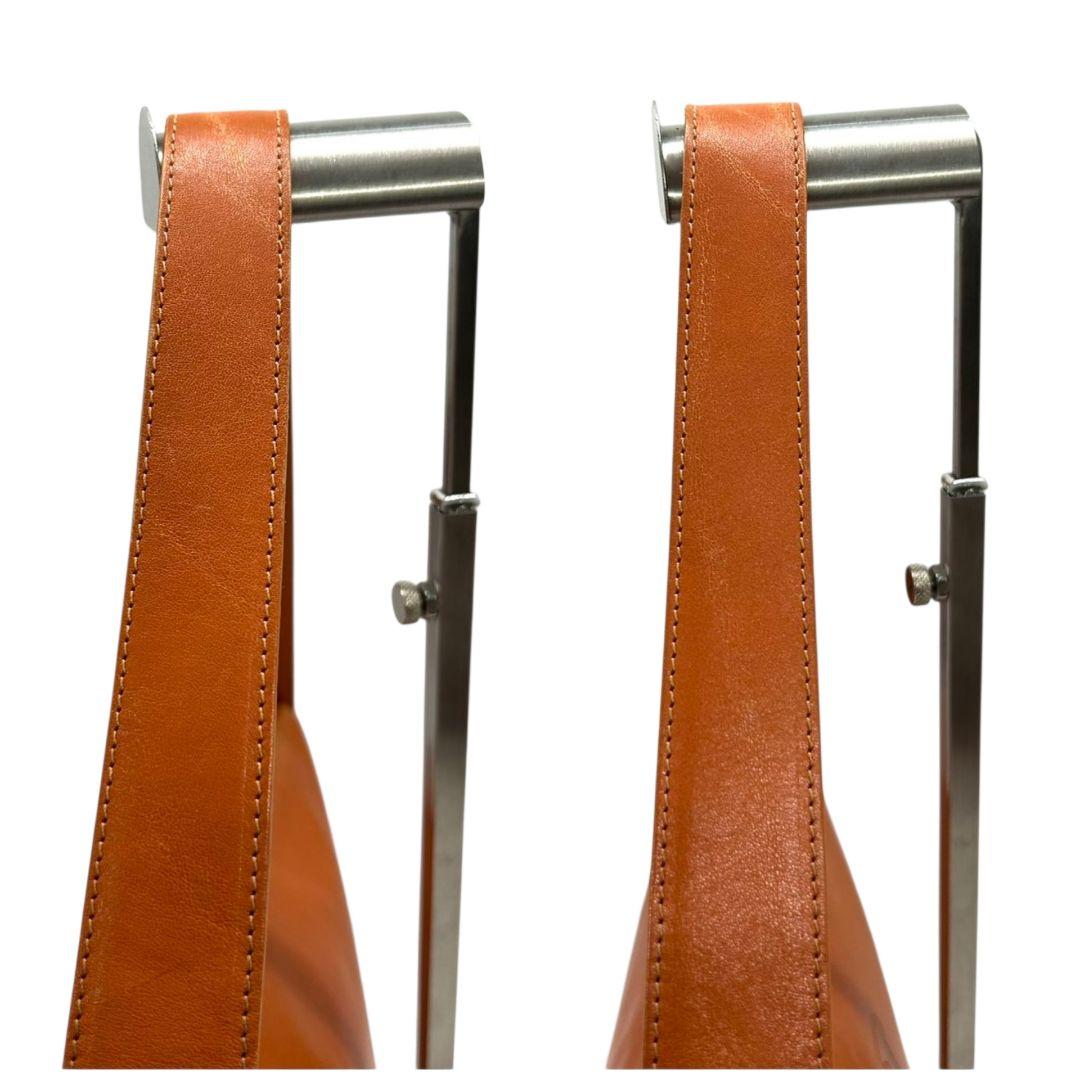 ヒロフ HIROFU ハンドバッグ トートバッグ ブラウン 茶 オレンジ Hロゴ ワンショルダー 肩掛け可 肩かけ可 A4収納 レザー 本革 自立可 シルバー金具 イタリア製 U7