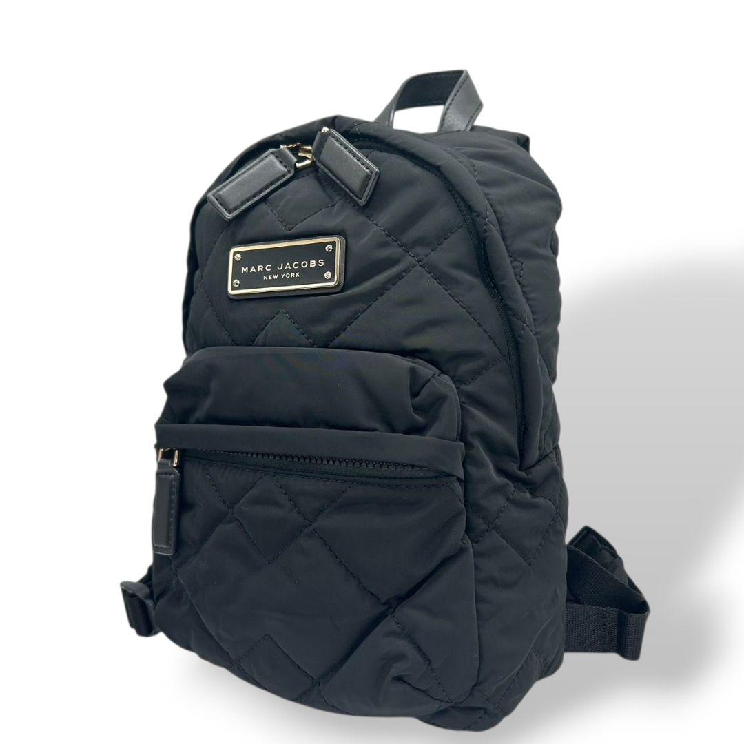 未使用級 マークジェイコブス バックパック 黒 キルティング ナイロン MARC s68 ゴールド金具 ロゴプレート ブランドロゴ ブラック MARC JACOBS