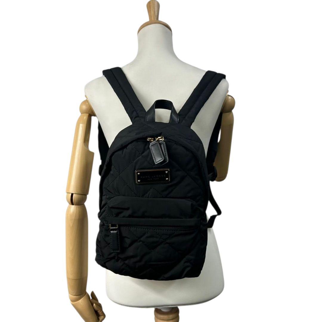 未使用級 マークジェイコブス バックパック 黒 キルティング ナイロン MARC s68 ゴールド金具 ロゴプレート ブランドロゴ ブラック MARC JACOBS