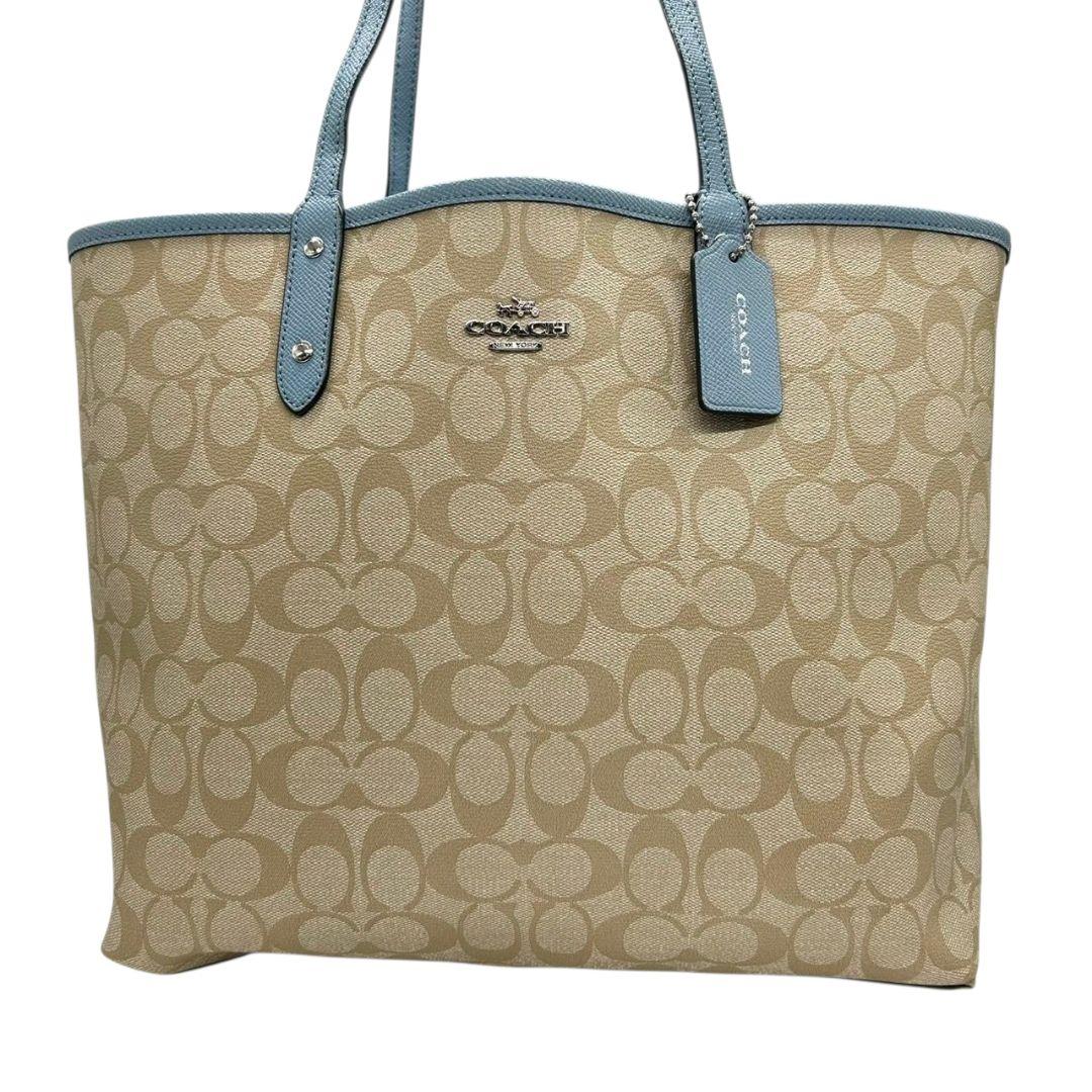 コーチ トートバッグ ベージュ シグネチャー A4収納 PVC ワンショルダー ハンドバッグ 自立可 肩掛け可 肩かけ可 リバーシブル シティ ロゴタグ ロゴ シルバー金具 ブルー T2 COACH 上品 高級感