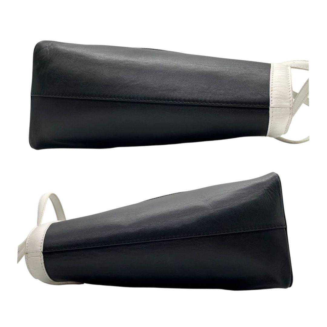 美品 レナランゲ トートバッグ 黒 ブラック ホワイト 白 デカロゴ レザー 本革 A4収納 ワンショルダー 肩掛け可 ハンドバッグ 本物保証 鑑定済 オシャレ RENA LANGE s55