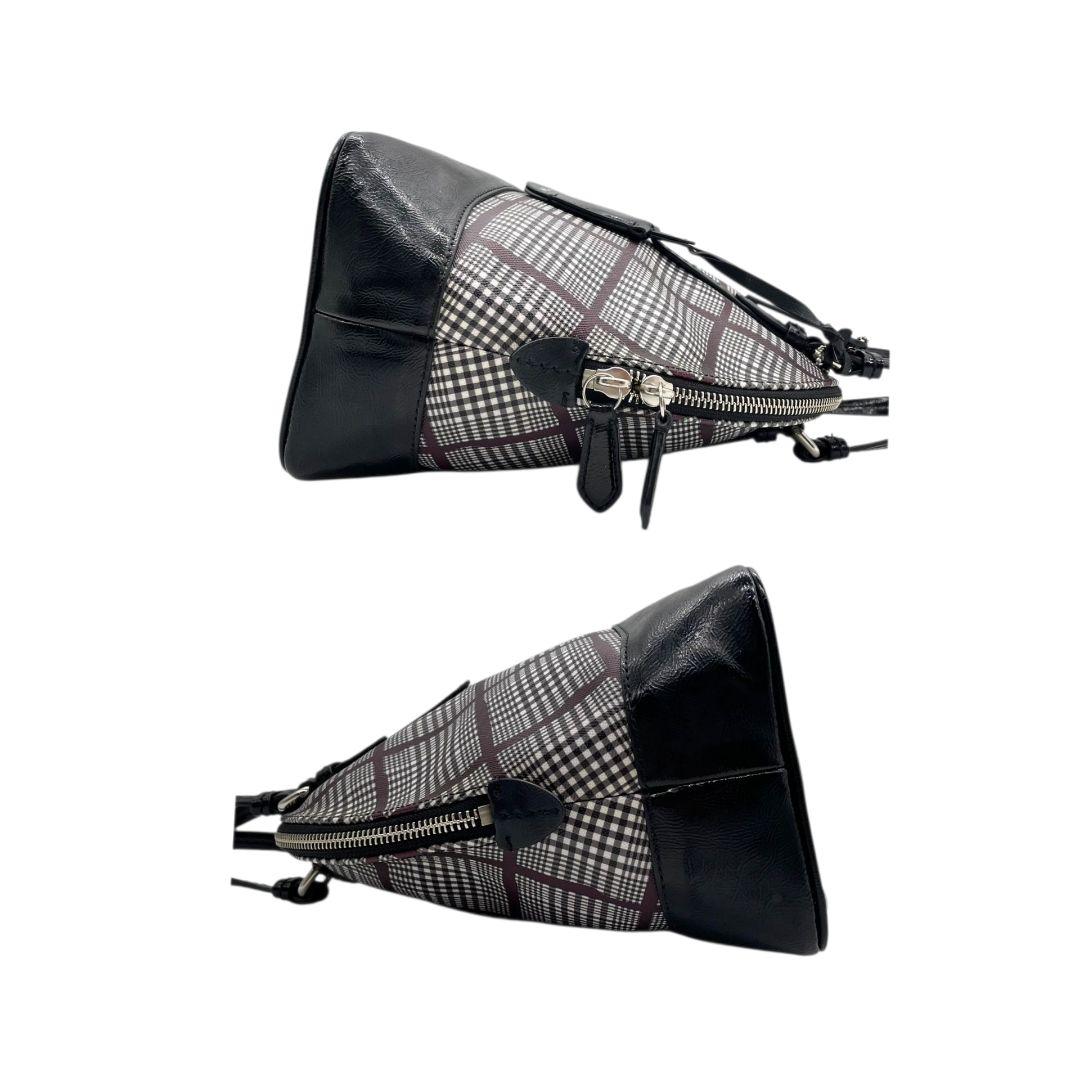 美品 コーチ ハンドバッグ 黒 チェック 総柄 PVC レザー 本革 T1 トートバッグ COACH シルバー金具 ロゴプレート ロゴタグ 自立可 F32841 ブラック ホワイト