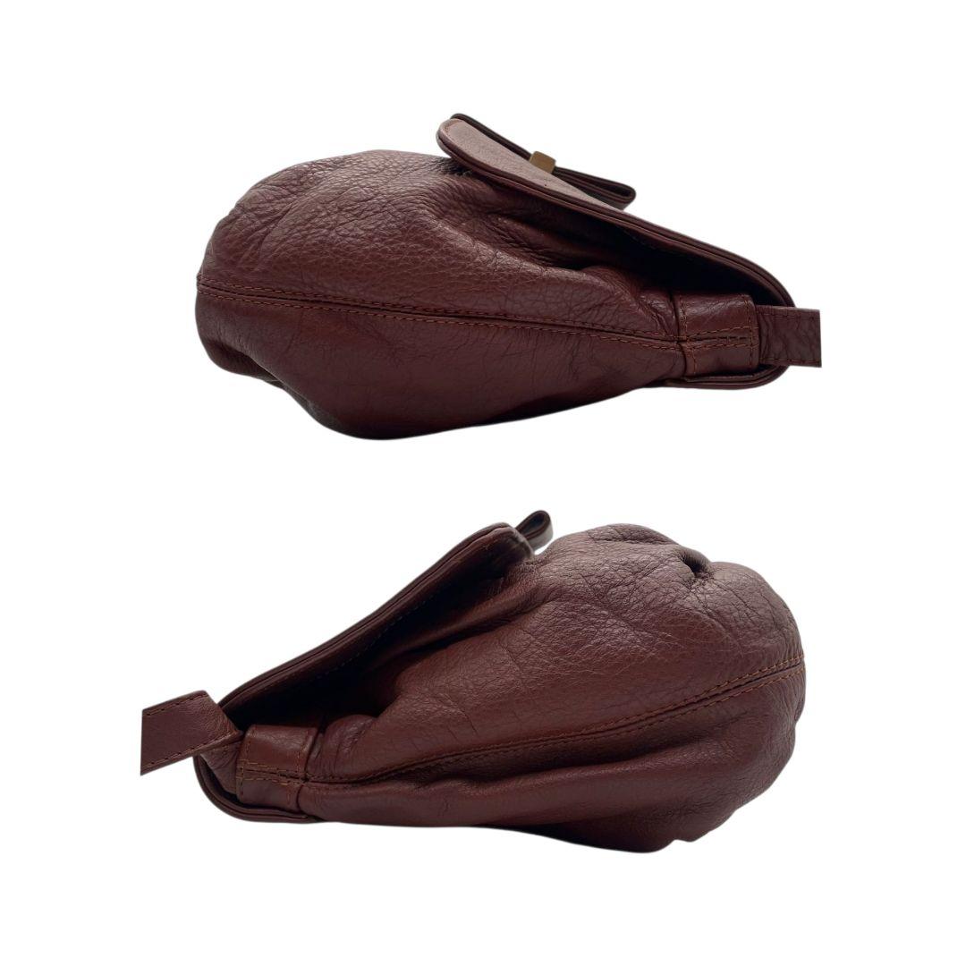 シーバイクロエ ショルダーバッグ 茶 フラップ レザー s69 斜め掛け可 ロゴプレート 本革 ゴールド金具 ブラウン 01-11-92-65 SEE BY CHLOE