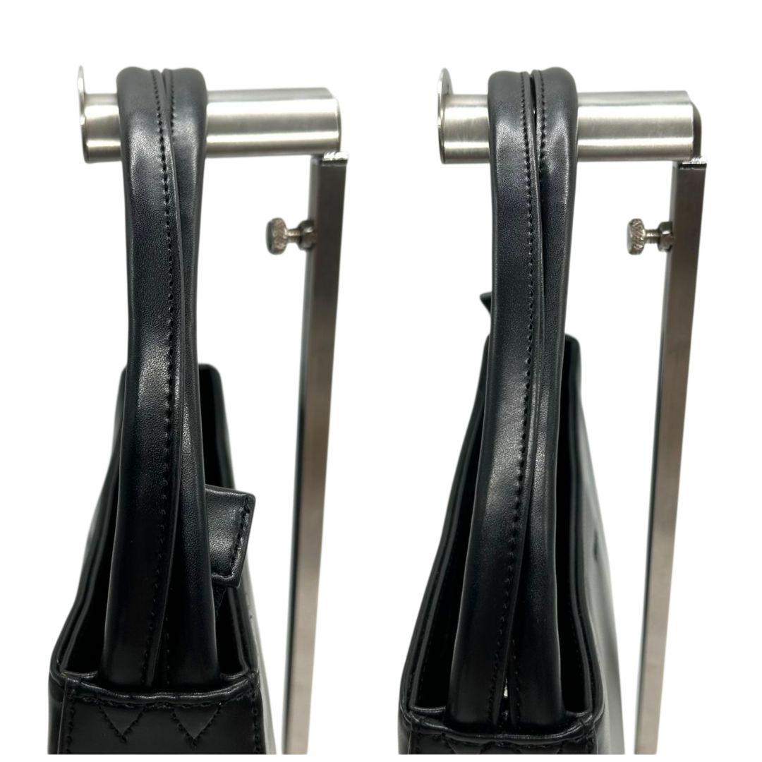 ダイアナバレンチノ　ハンドバッグ　黒　ロゴ　レザー　自立可　本革　s61　トートバッグ　ブラック　ゴールド金具