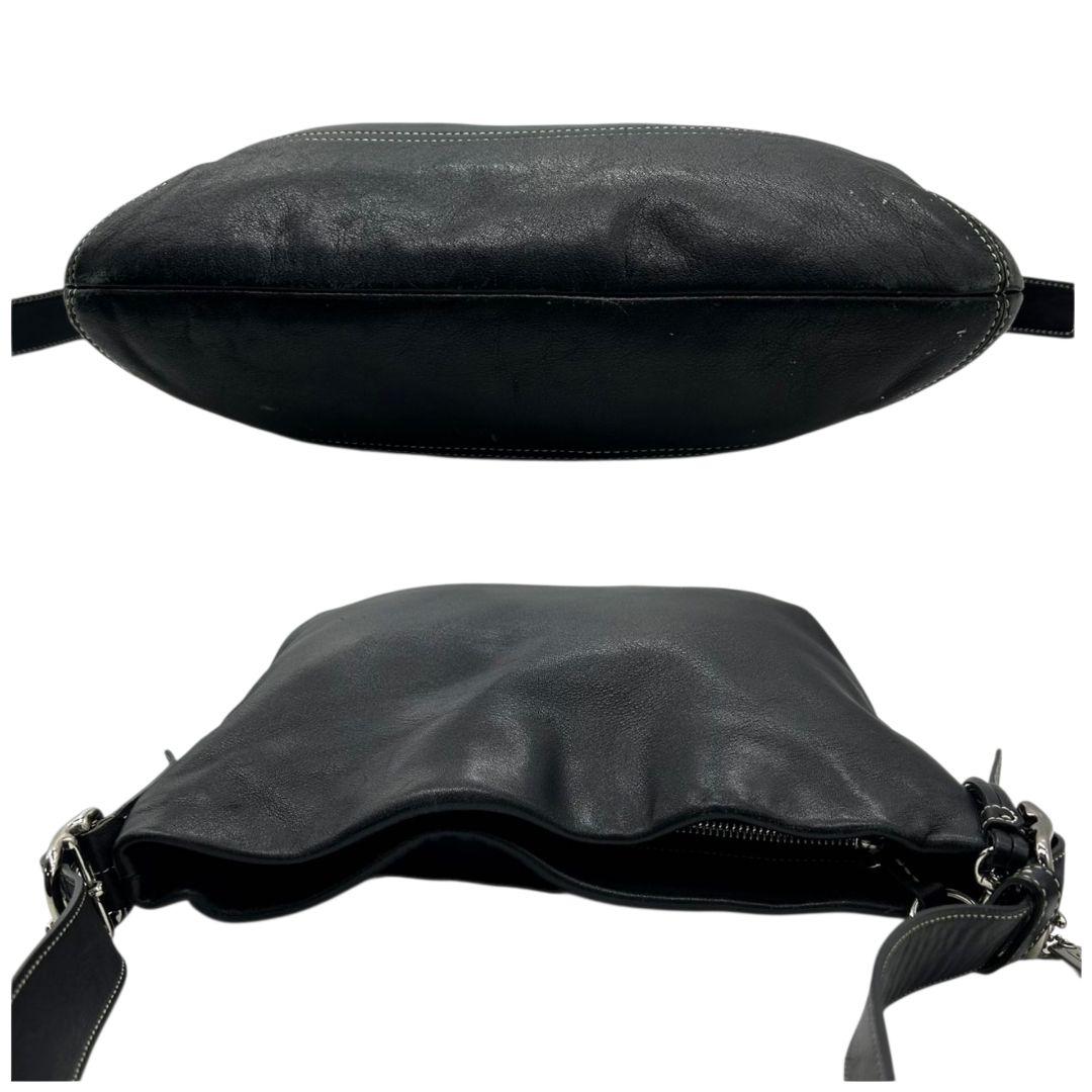 美品 コーチ COACH ショルダーバッグ ホーボー ワンショル 黒 ブラック レザー 本革 タッセル ロゴタグ シルバー金具 斜め掛け可 s44 1414