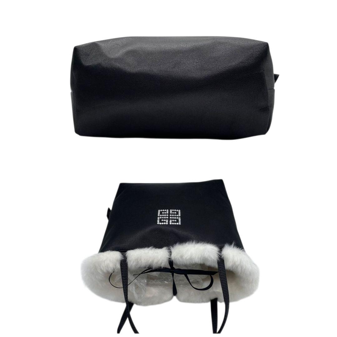ジバンシー ハンドバッグ 黒 4Gロゴ ファー ラインストーン ナイロン u15 トートバッグ GIVENCHY ブラック エレガント ロゴデザイン コンパクトバッグ