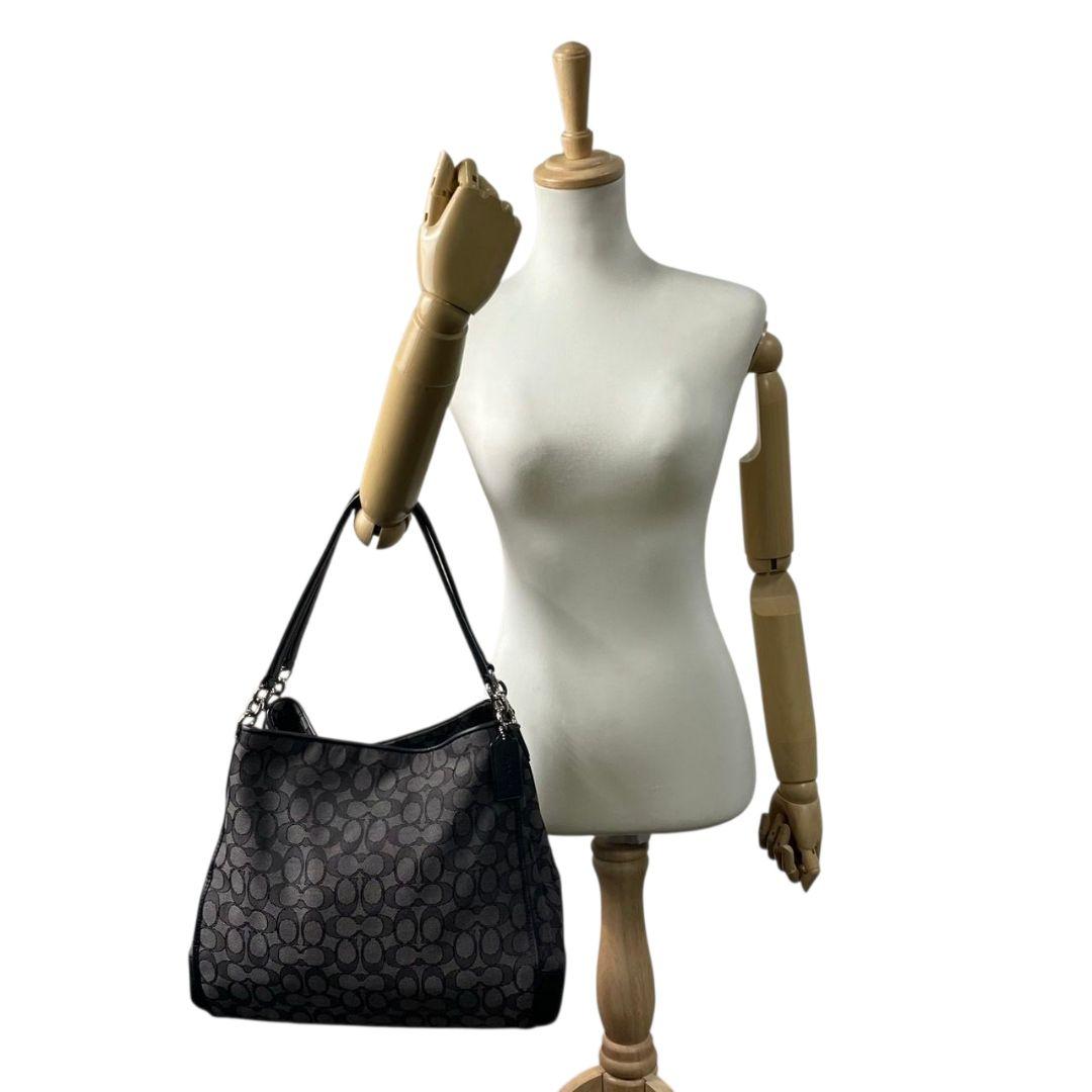 コーチ トートバッグ 黒 シグネチャー ワンショルダー s81 キャンバス ハンドバッグ 肩掛け可 肩かけ可 ブラック ロゴタグ レザー 本革 F36424 COACH
