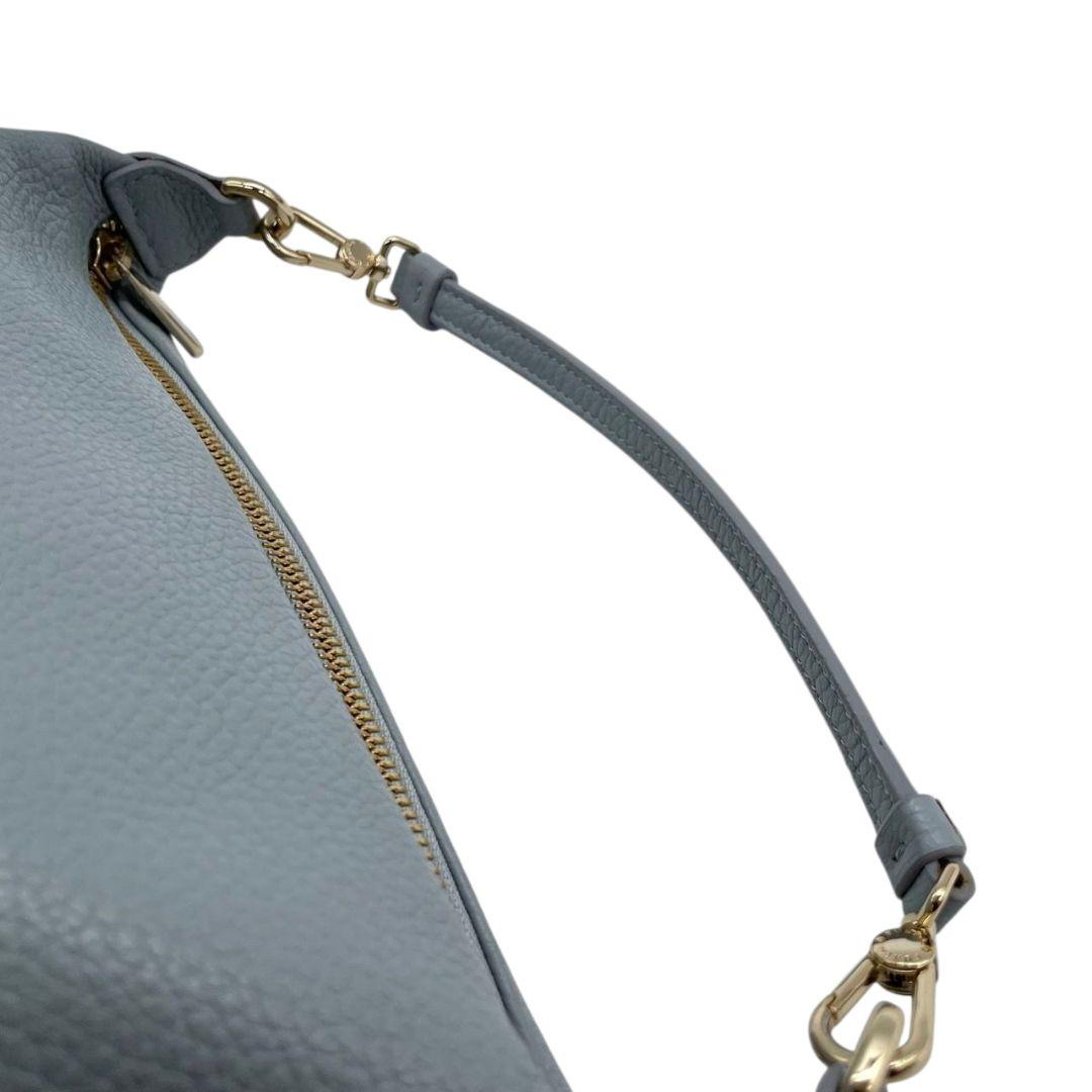 フルラ ショルダーバッグ 青 2way 斜め掛け可 ホーボー FURLA u15 ハンドバッグ トートバッグ レザー 本革 ロゴ ゴールド金具 ブルー 水色 上品 エレガント デイリー使い