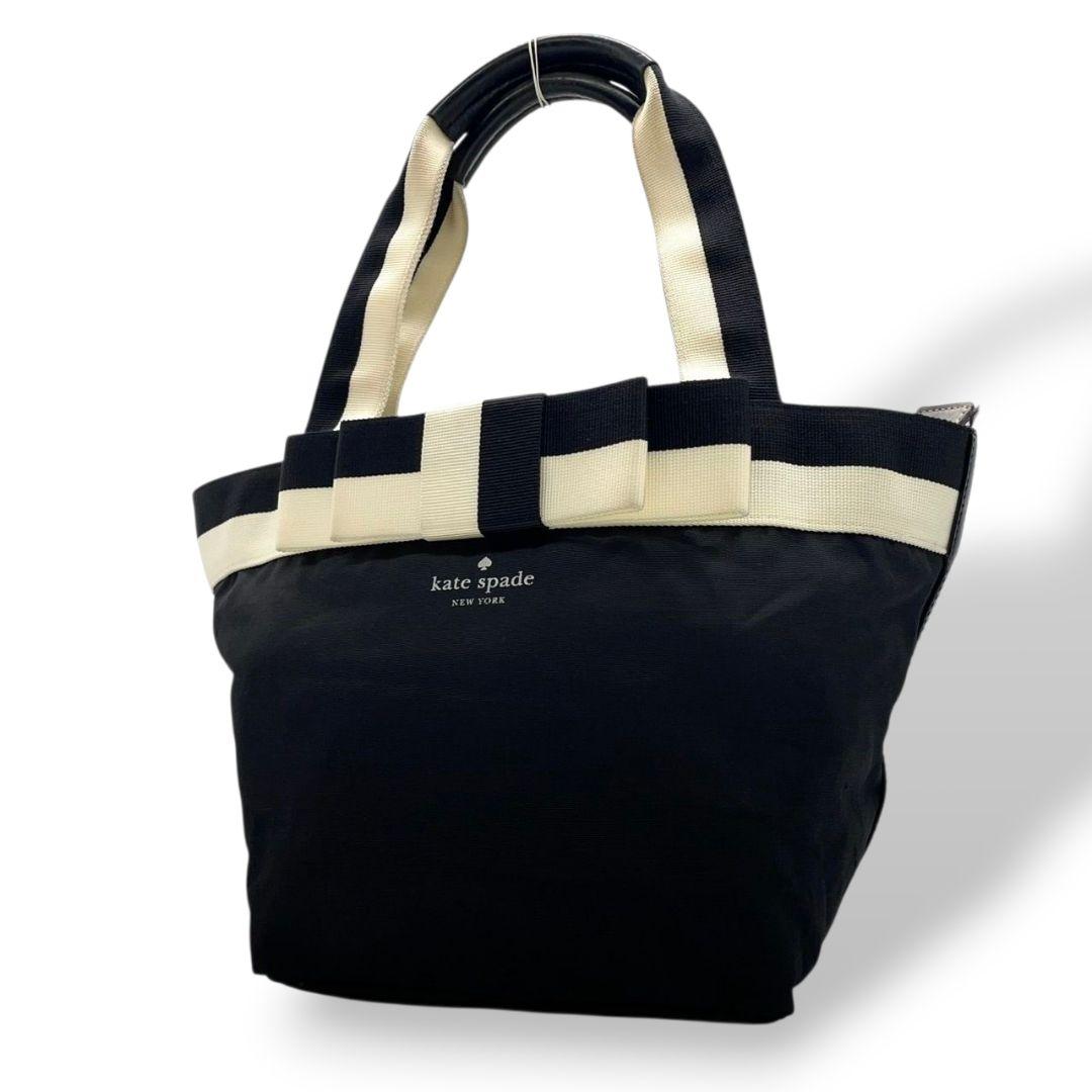 ケイトスペード　ハンドバッグ　黒　リボン　ナイロン　ロゴ　ワンショルダー　T4　トートバッグ　kate spade　肩掛け可　肩かけ可　ブラック　ホワイト
