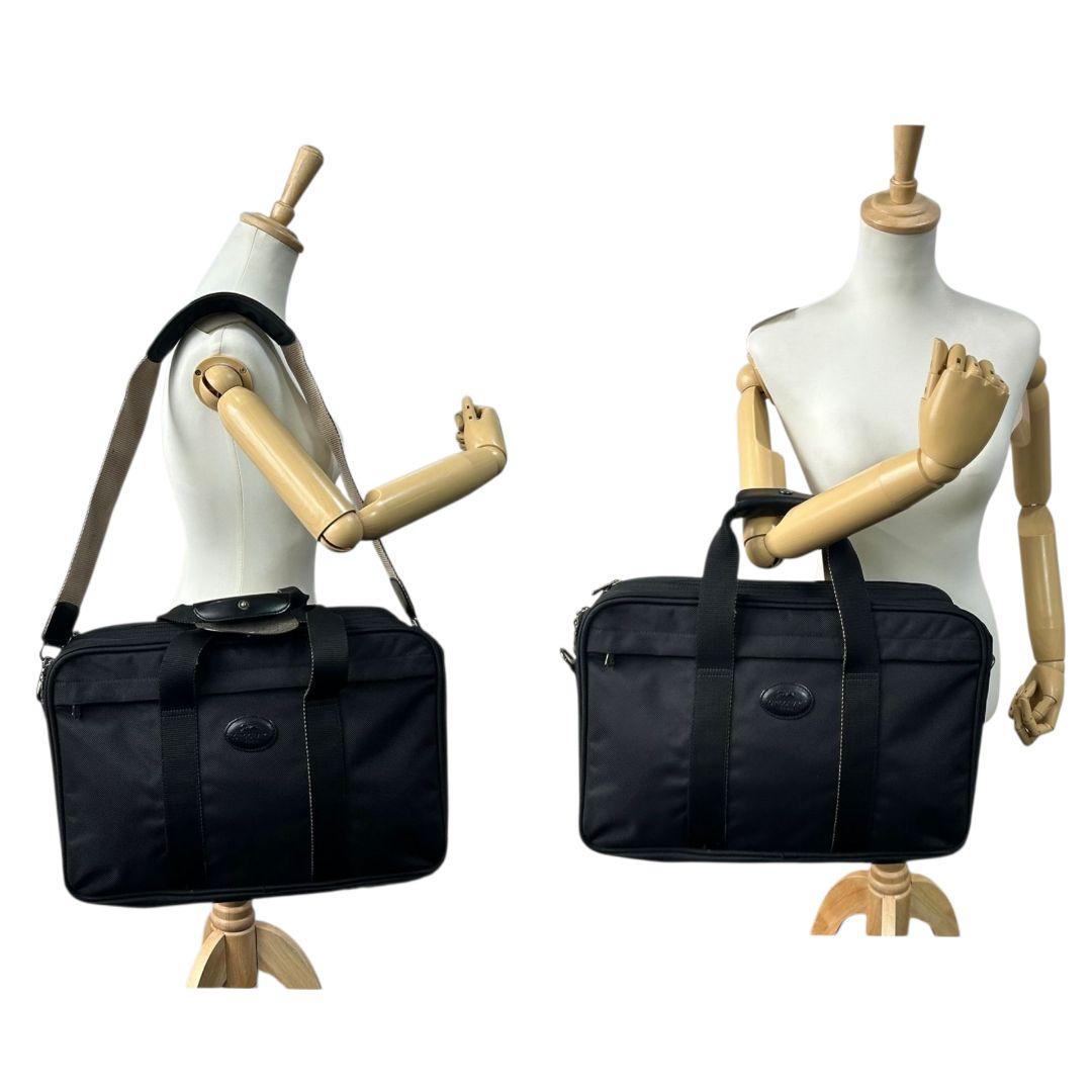 ロンシャン　ビジネスバッグ　黒　A4収納　2way　斜め掛け可　ナイロン　x　トートバッグ　ハンドバッグ　ショルダーバッグ　ブラック　自立可　シルバー金具　ロゴ　LONGCHAMP